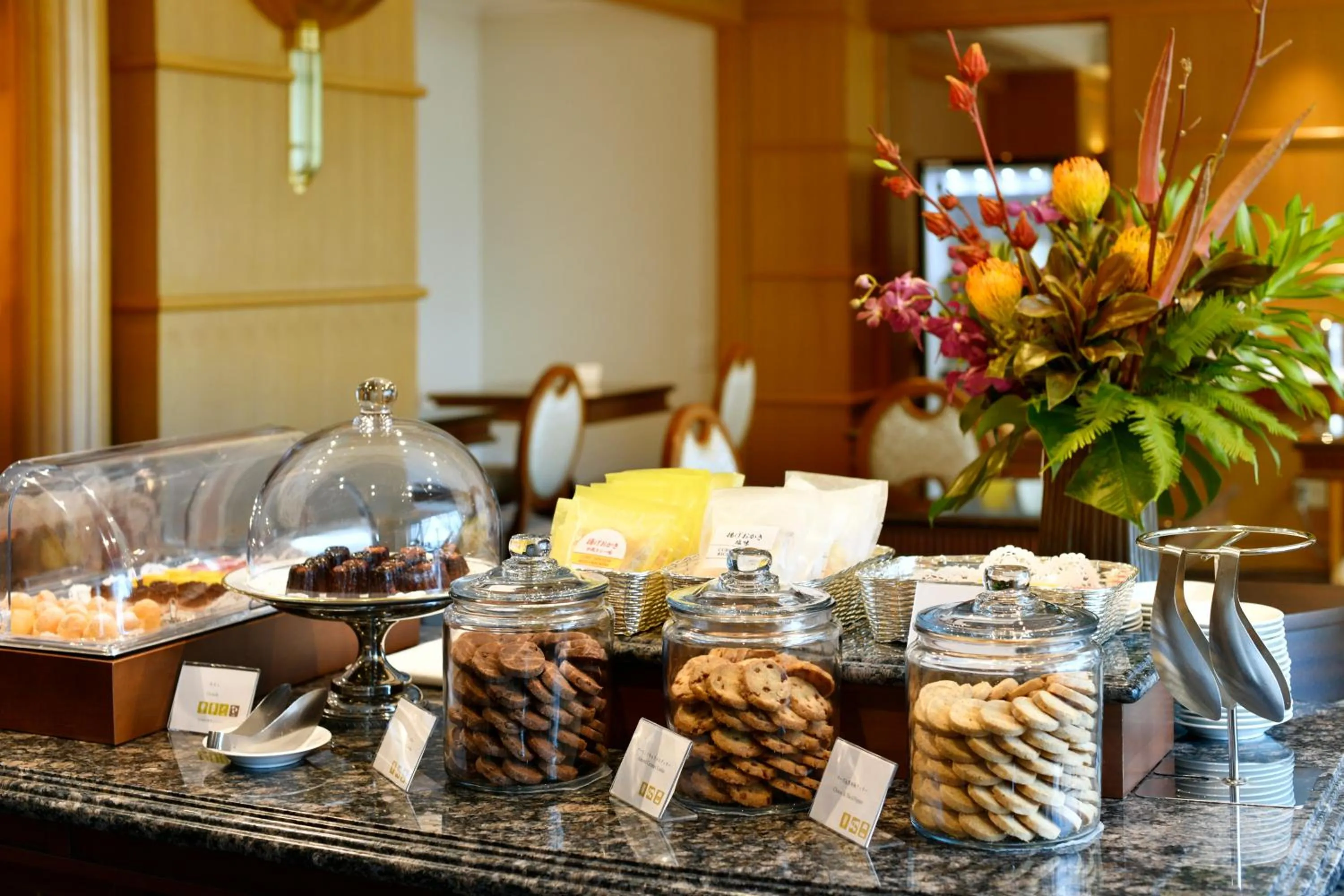 Lounge or bar in Hotel New Grand