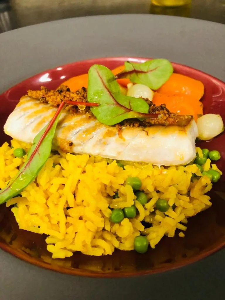 Food and drinks in Logis Hôtel Restaurant Les Aubuns