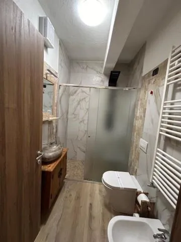 Shower in Edelweiss Hotel Champoluc