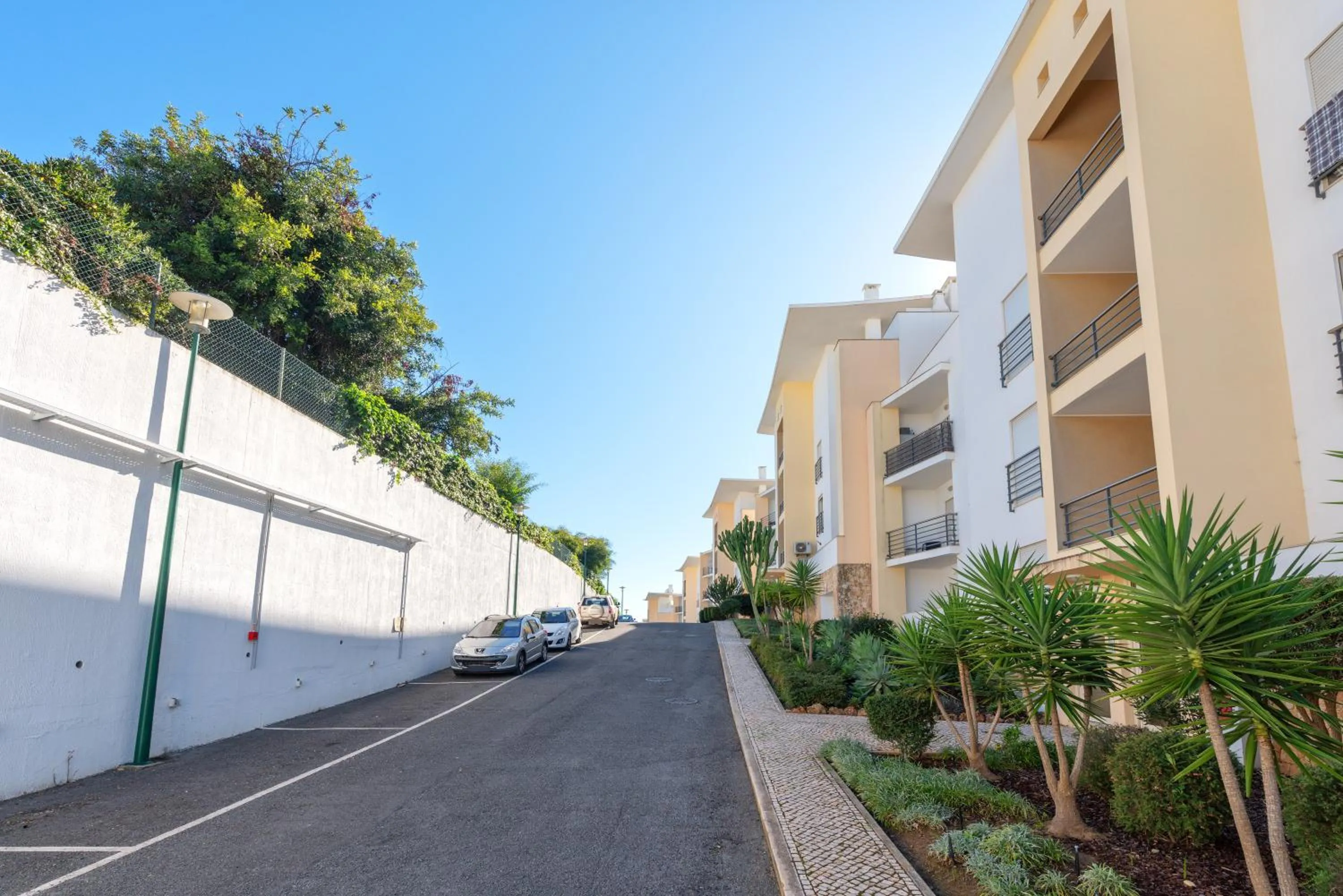 Property building in BnB Homes Ocean view Apartment with 3 spacious Terraces, 2 Swimming pools & Tennis court