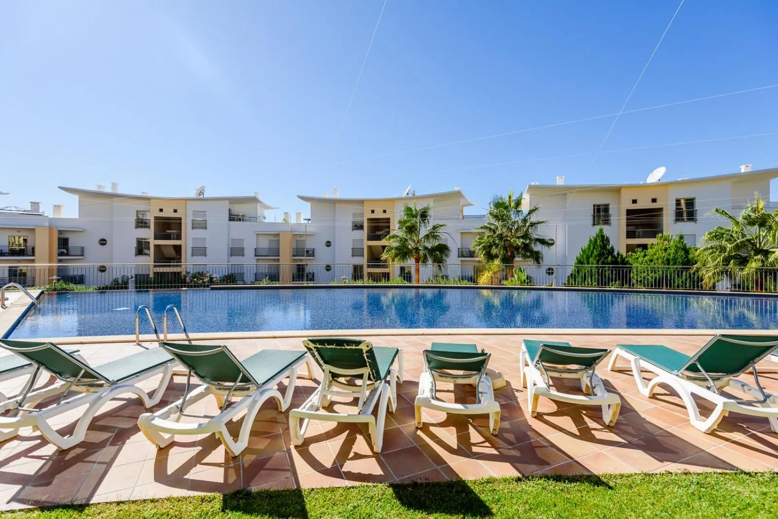 Property building in BnB Homes Ocean view Apartment with 3 spacious Terraces, 2 Swimming pools & Tennis court