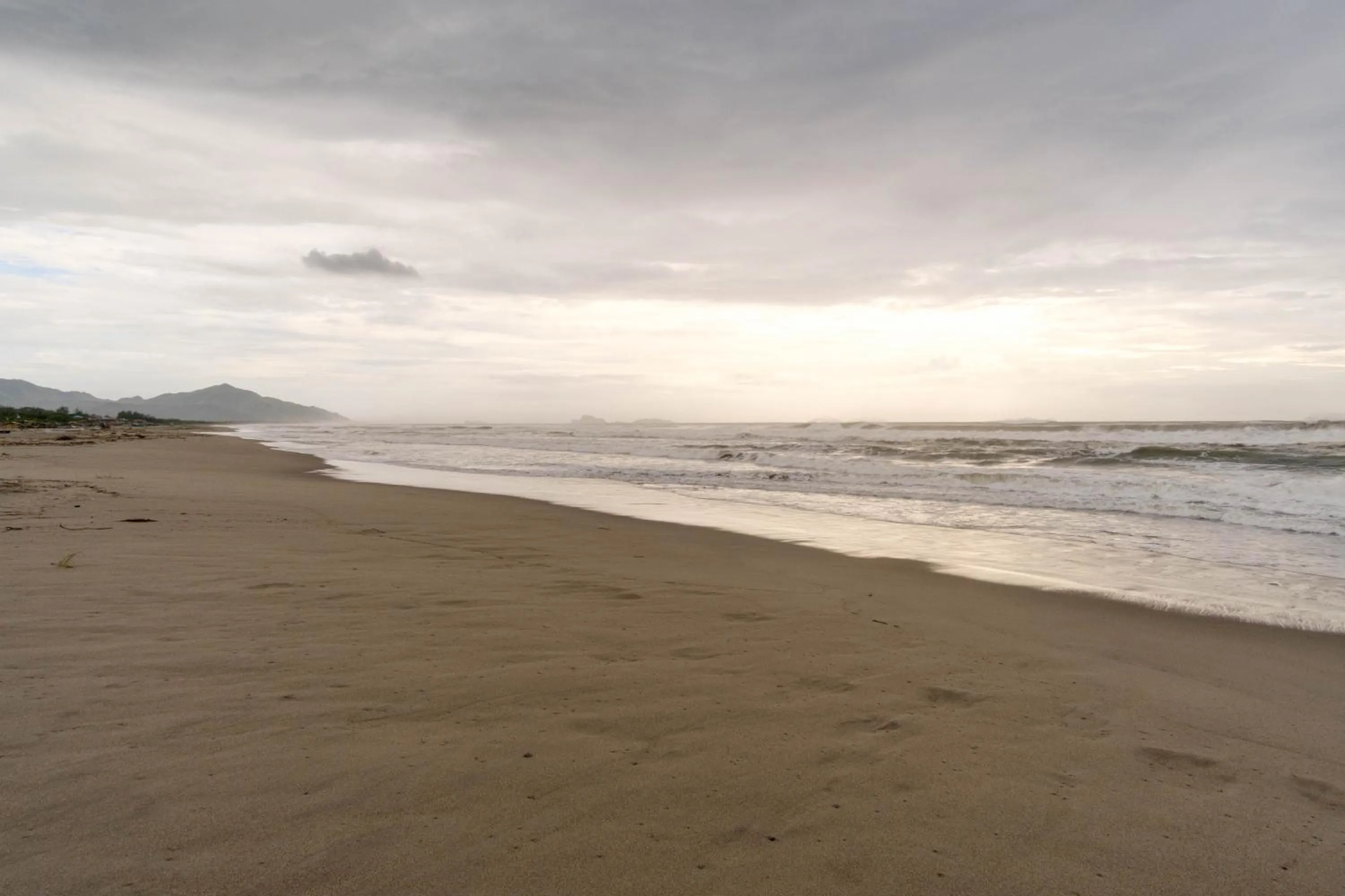 Beach in RedDoorz @ Prince JB Beach Resort Zambales