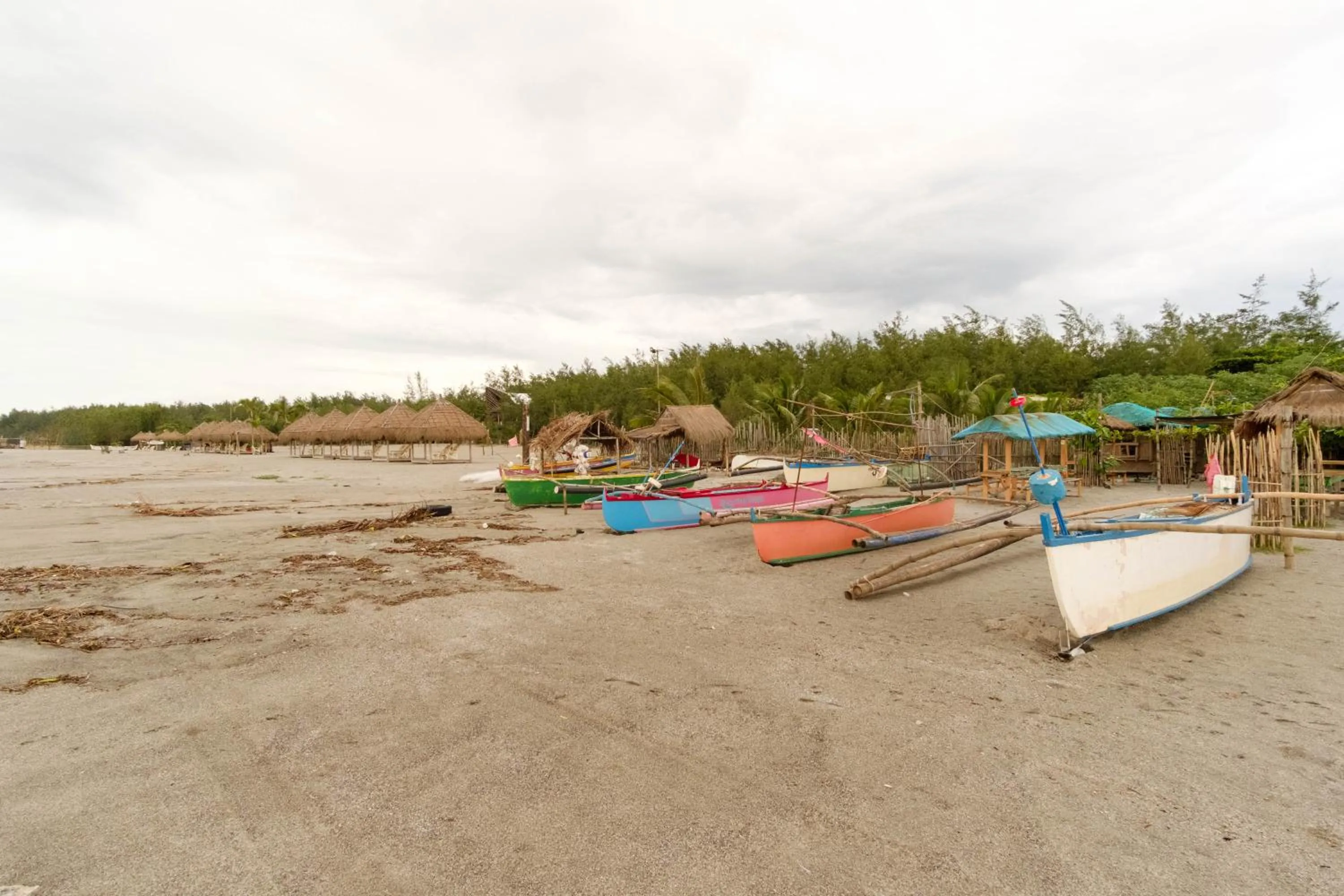 Beach in RedDoorz @ Prince JB Beach Resort Zambales