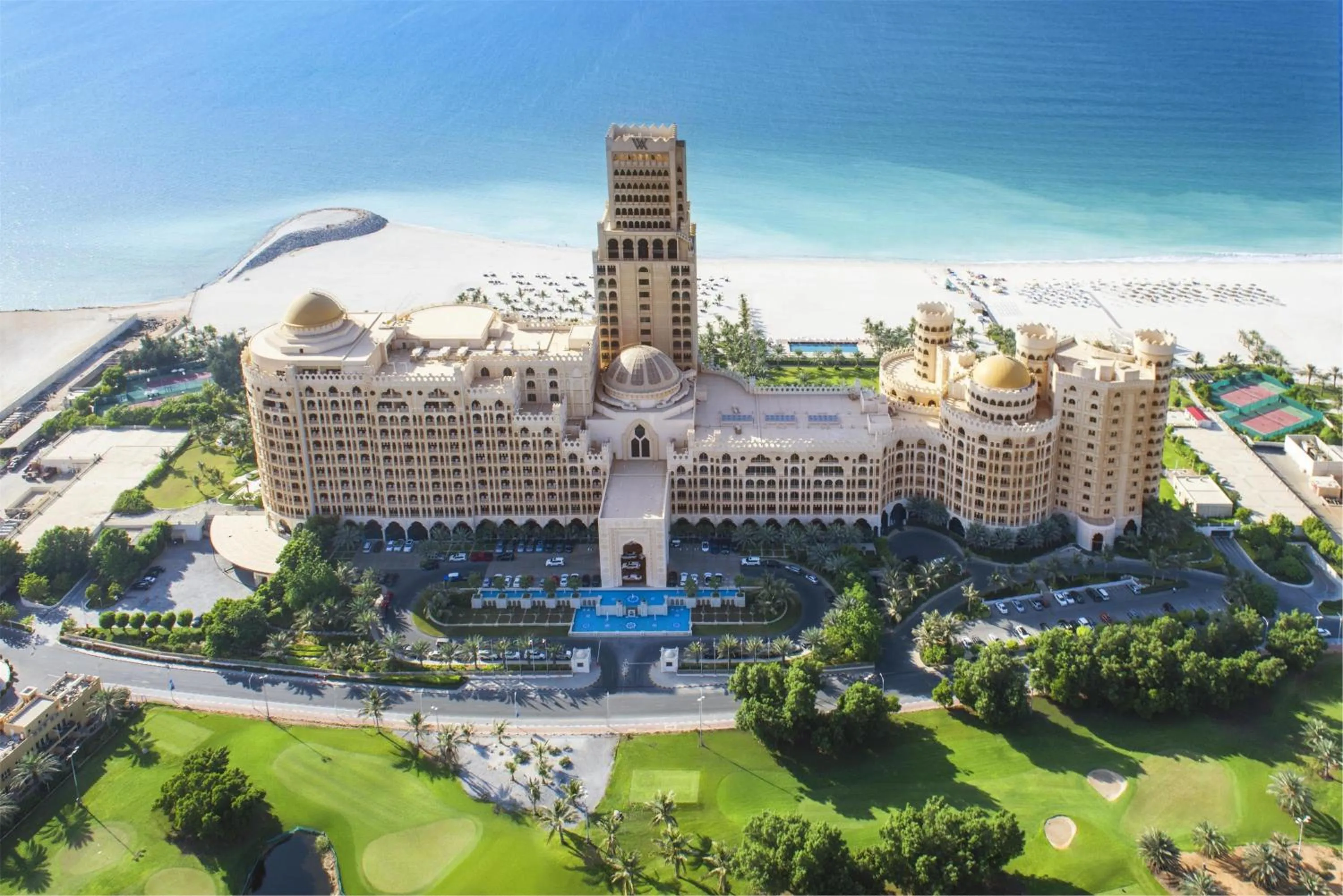 Property building in Waldorf Astoria Ras Al Khaimah