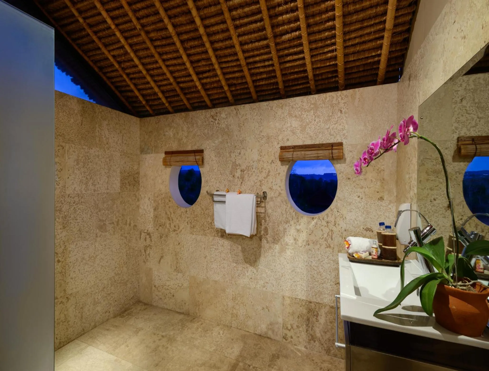 Bathroom in Balangan Beach Villa