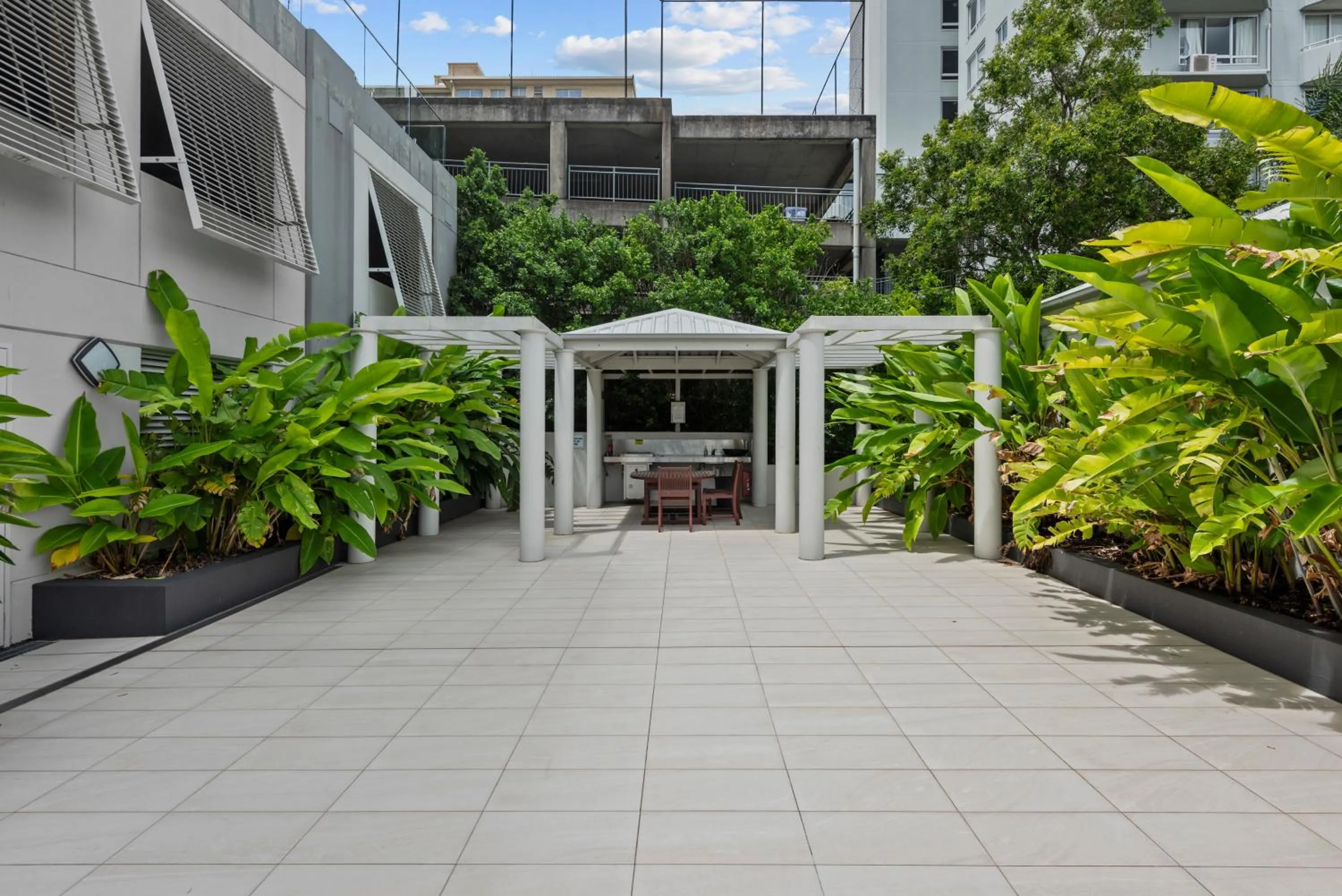BBQ facilities in The Oasis Apartments