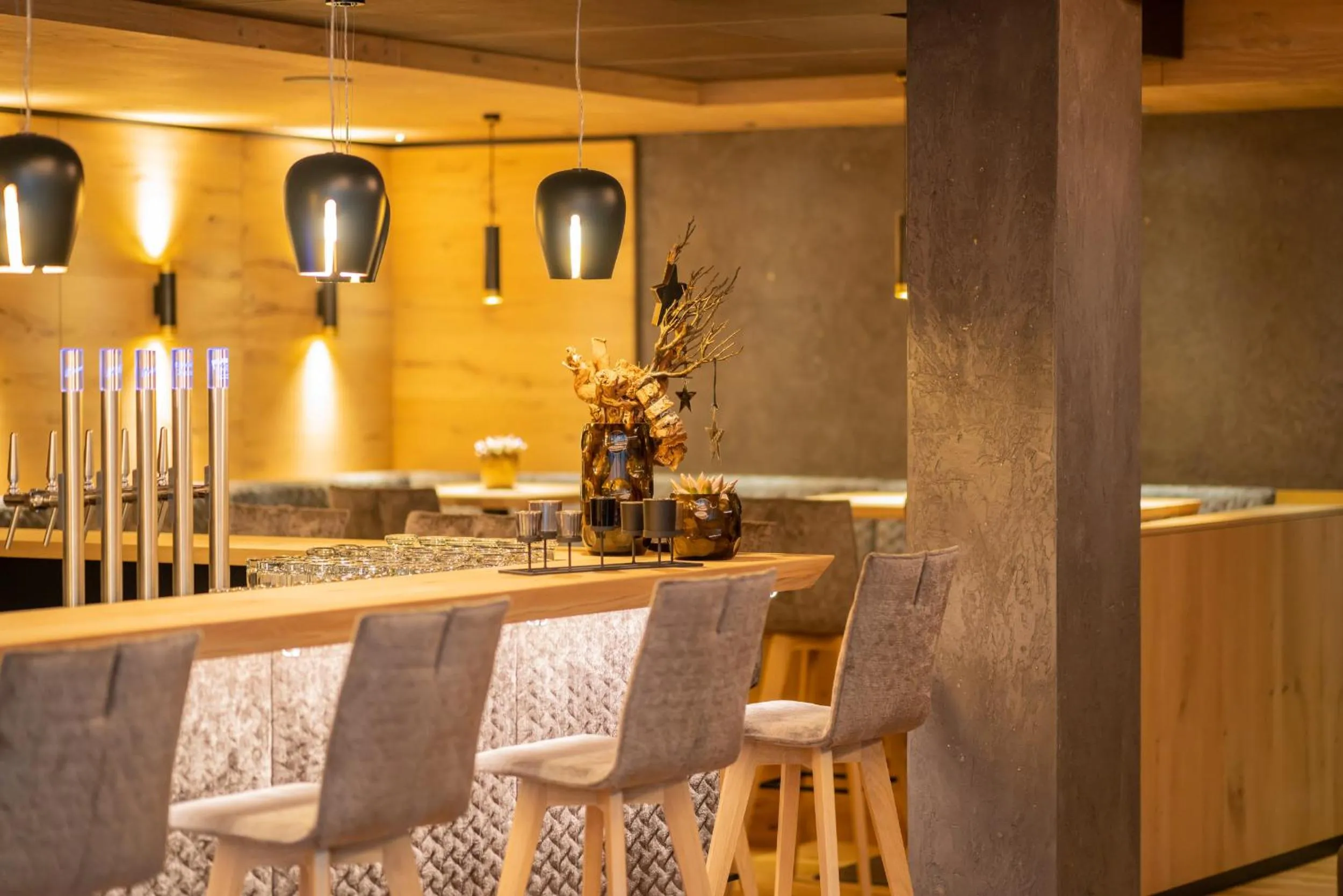 Lounge or bar in Suites Nauders by mein Almhof Superior