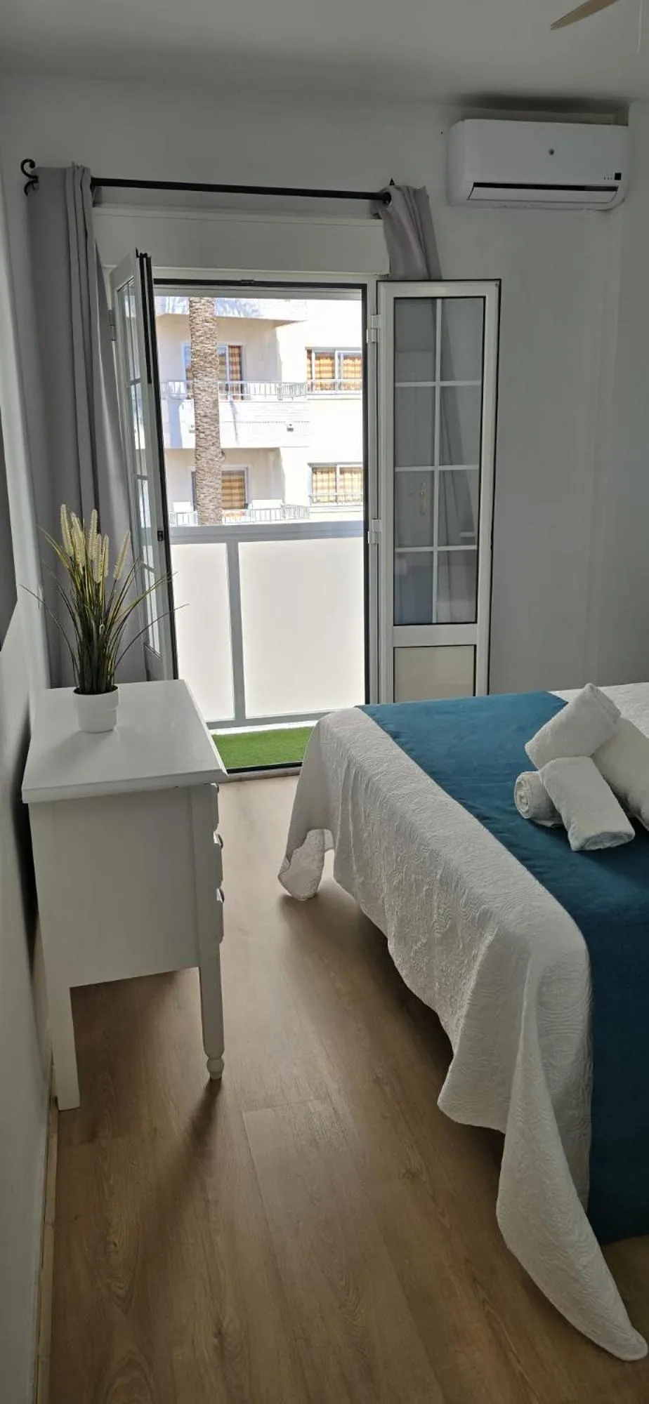 Bedroom, Bed in Candisol Cozy Inns