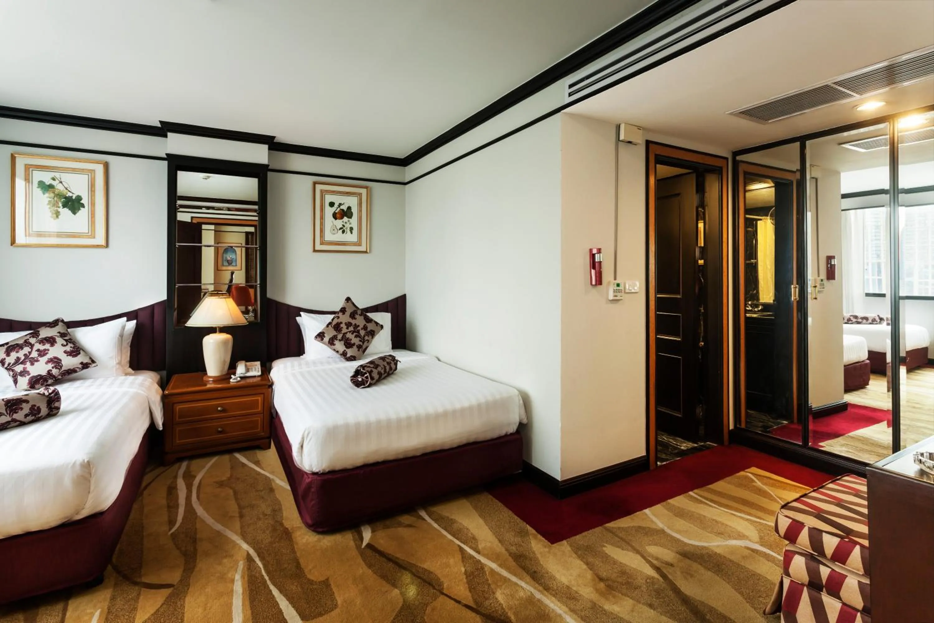 Bathroom, Bed in Rembrandt Residences Bangkok