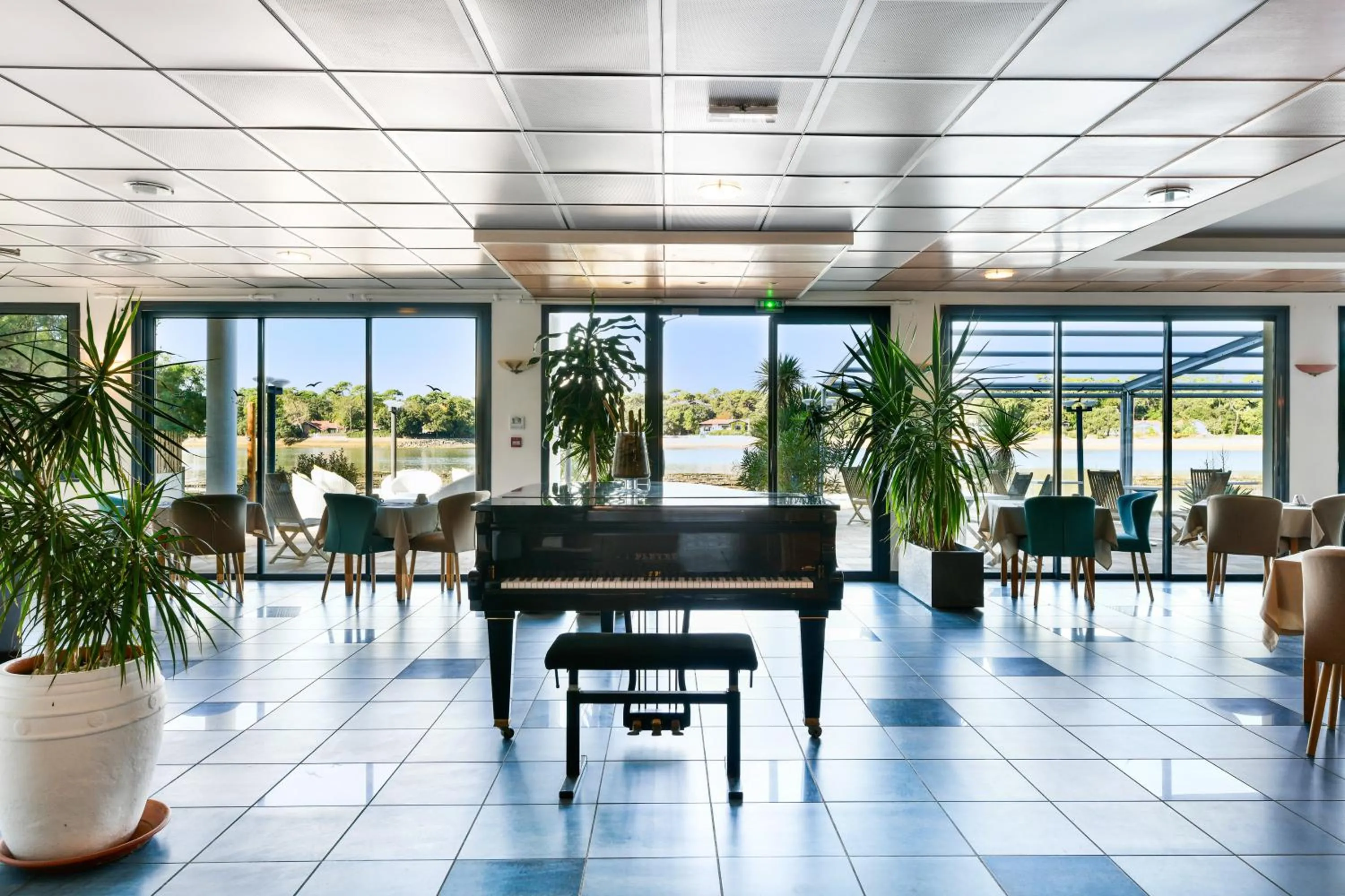 View (from property/room) in Hotel Le Pavillon Bleu