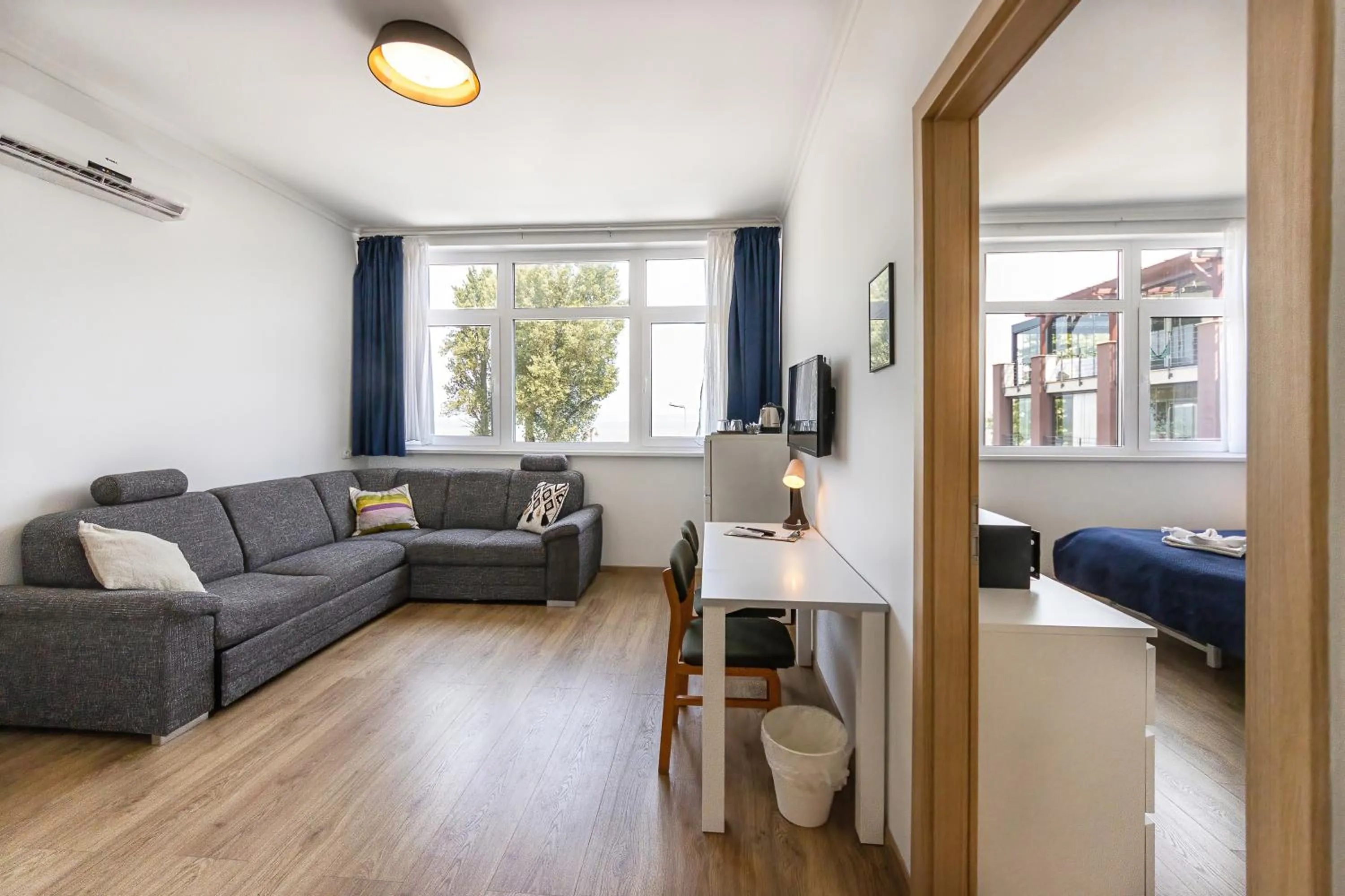 Bed in PLAGE-ON Panzió