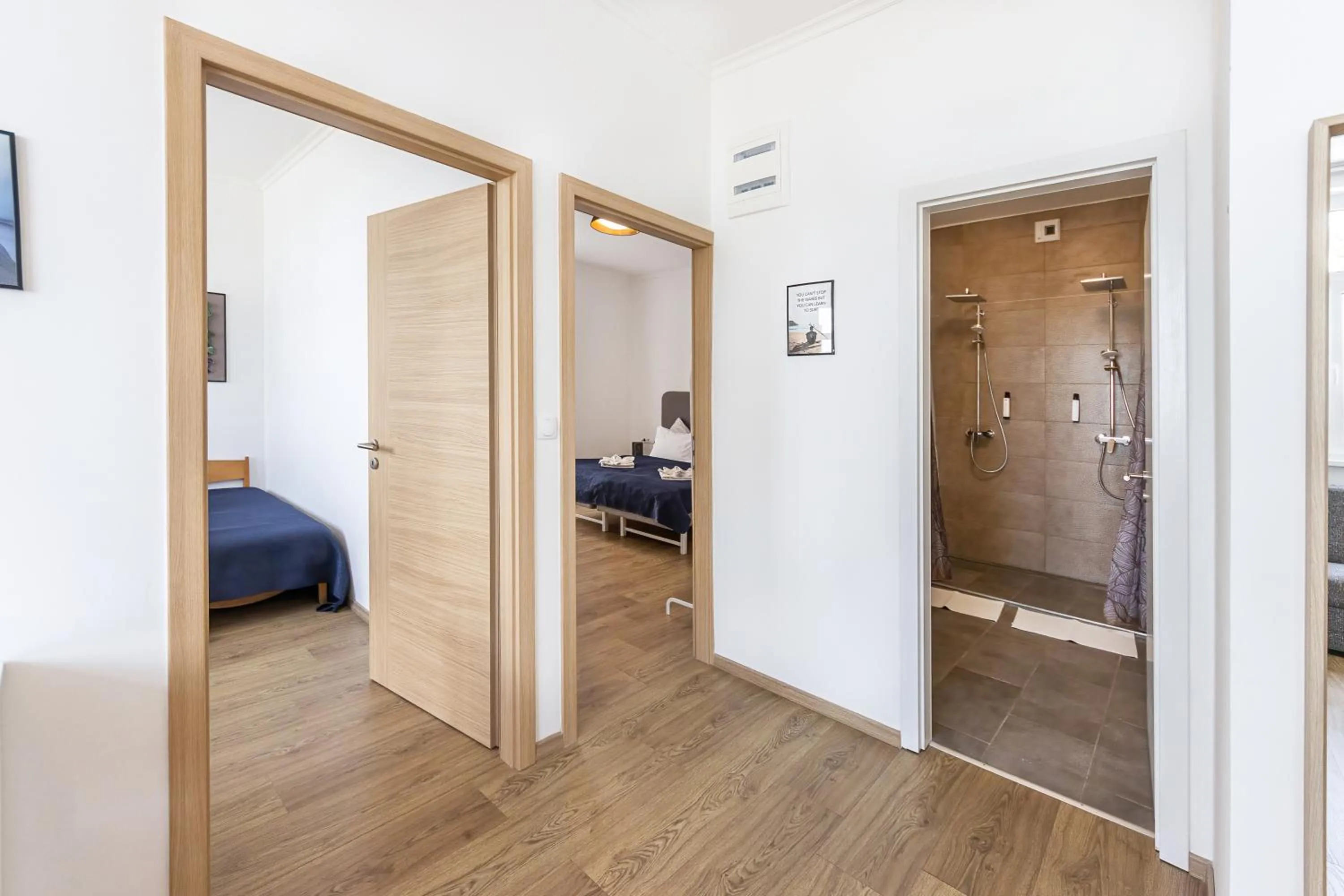 Photo of the whole room, Bed in PLAGE-ON Panzió