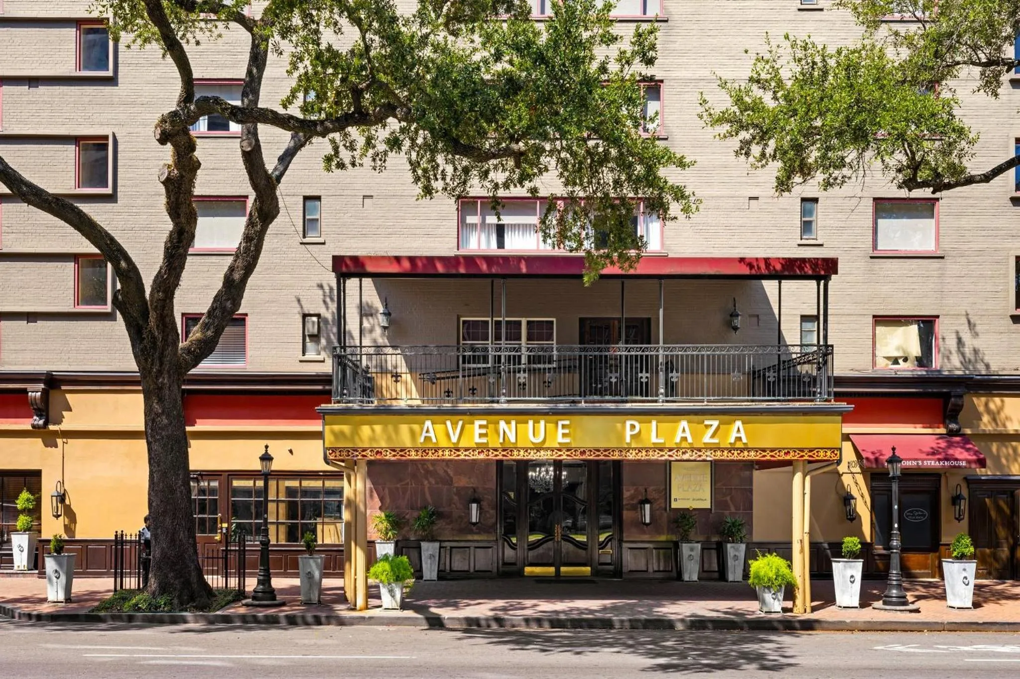 Property building in Club Wyndham Avenue Plaza