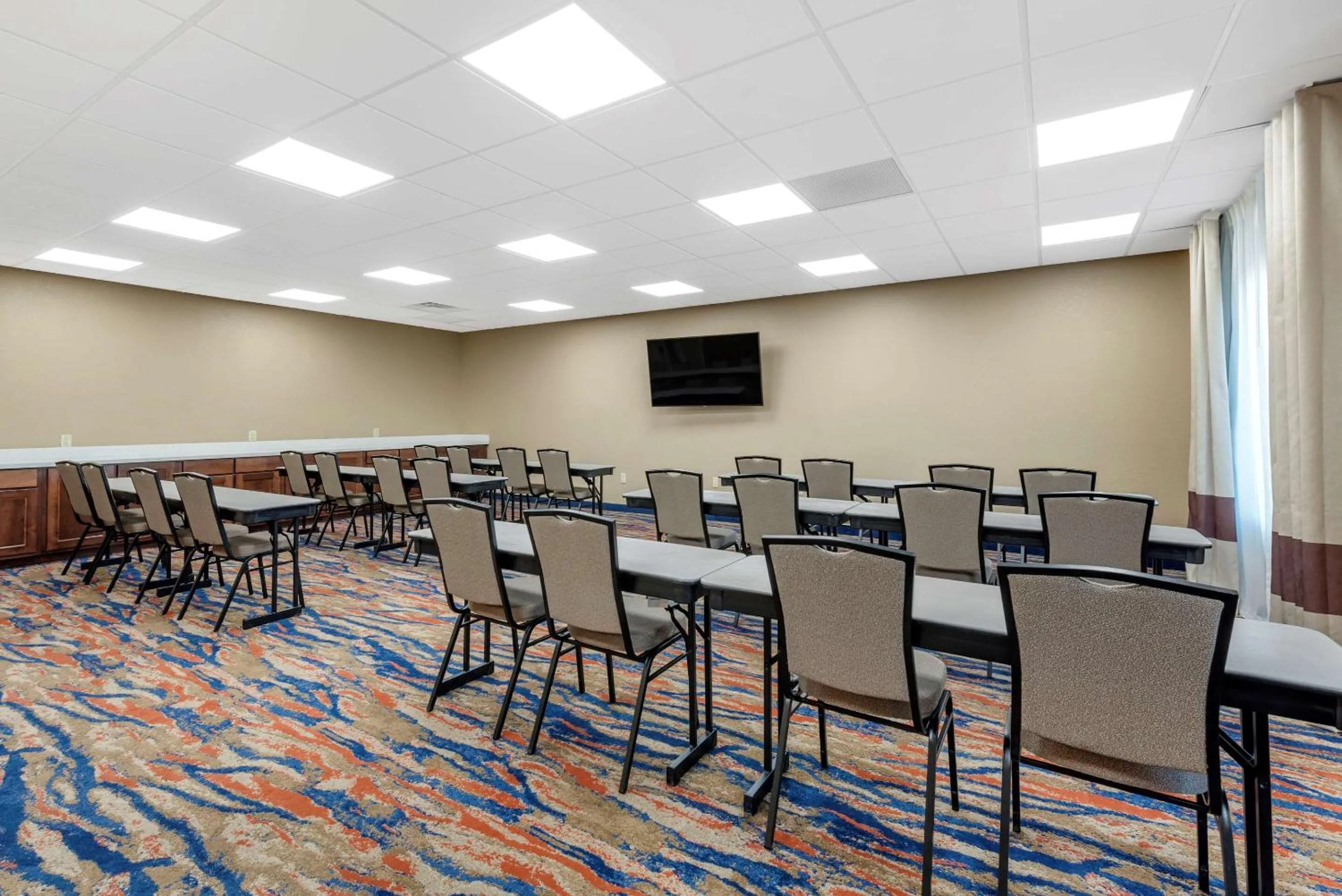 On site in Comfort Suites Dry Ridge