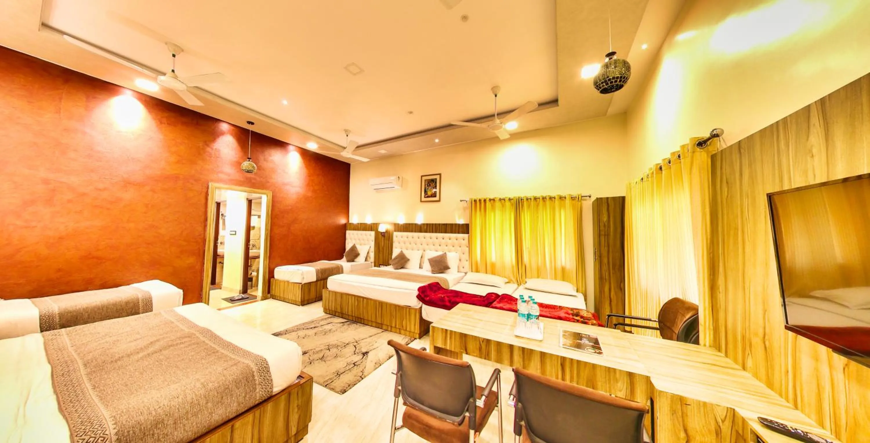 Living room, Bed in Hari Niwas - A Boutique Garden Resort Mount Abu