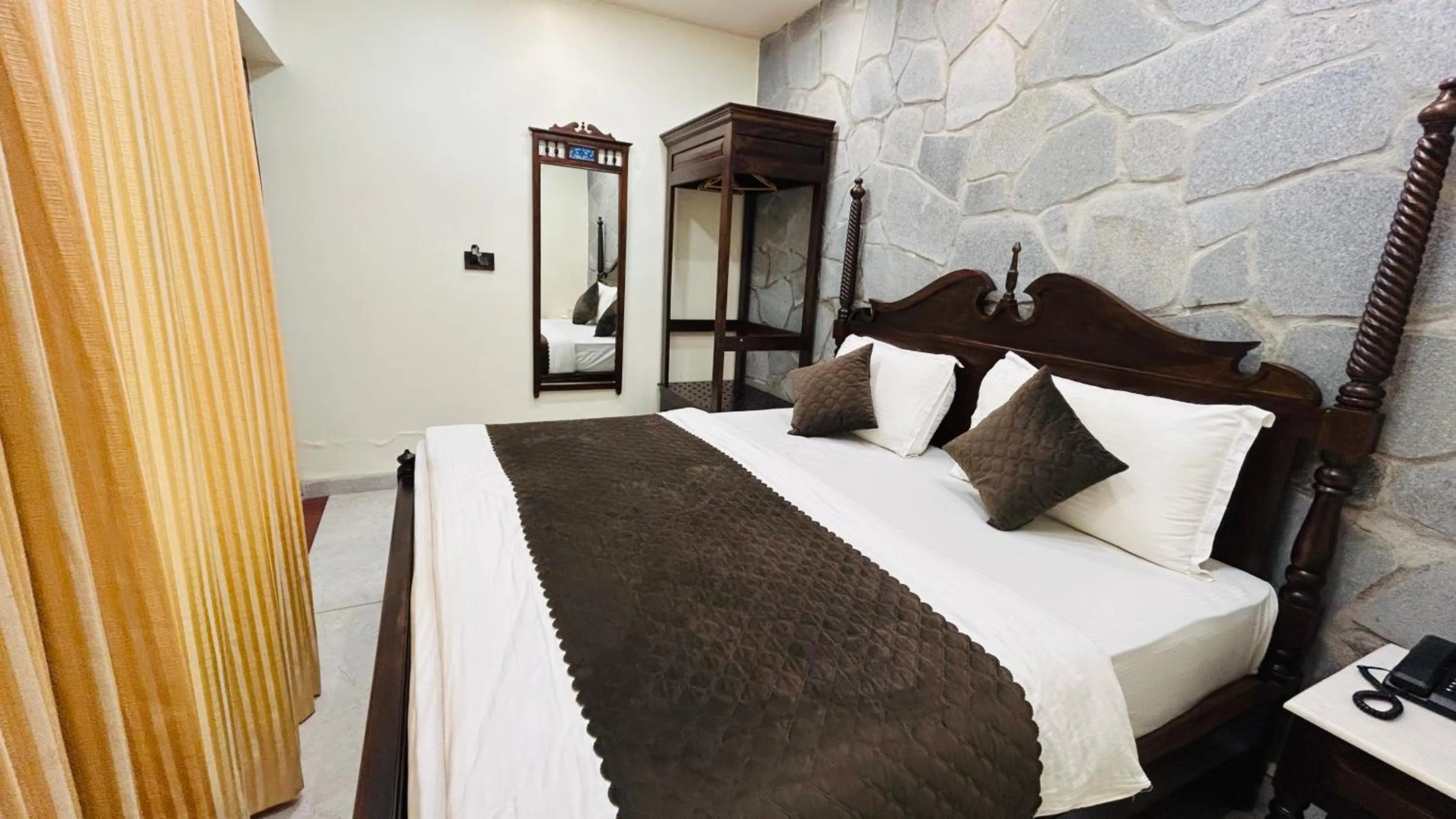 Bed in Hari Niwas - A Boutique Garden Resort Mount Abu