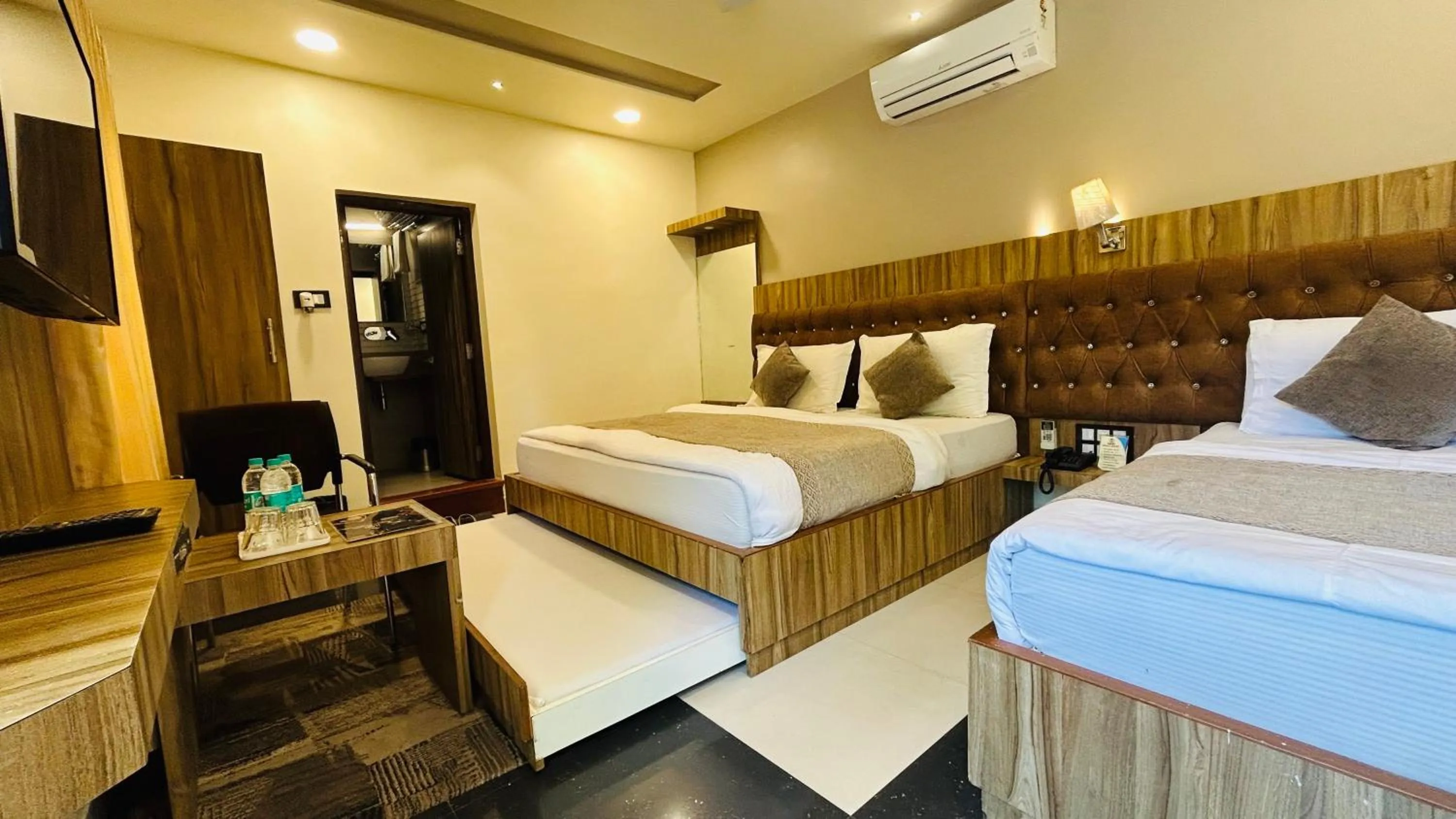Bed in Hari Niwas - A Boutique Garden Resort Mount Abu