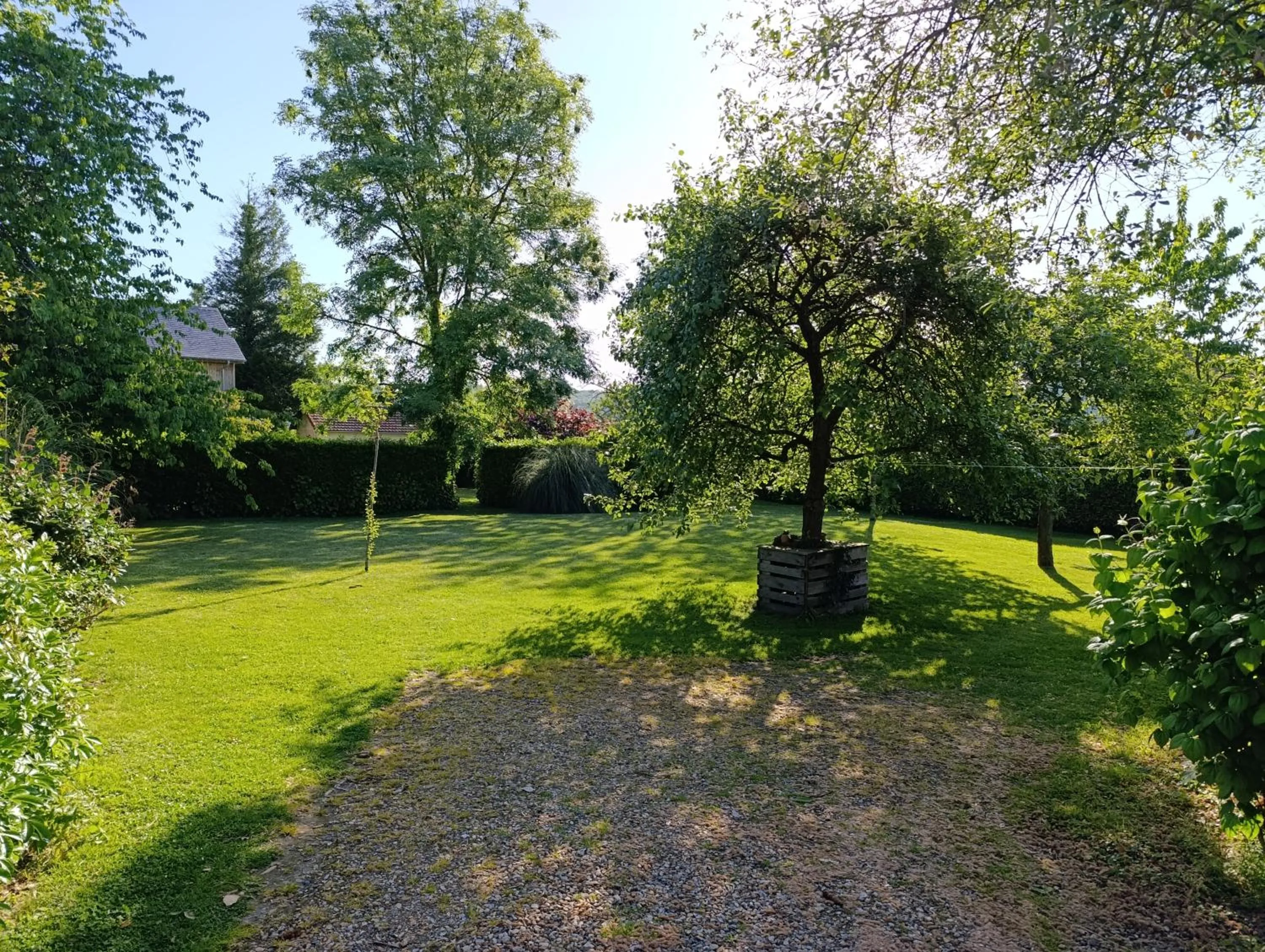 Garden view in Chambres d'hôtes La Tribu