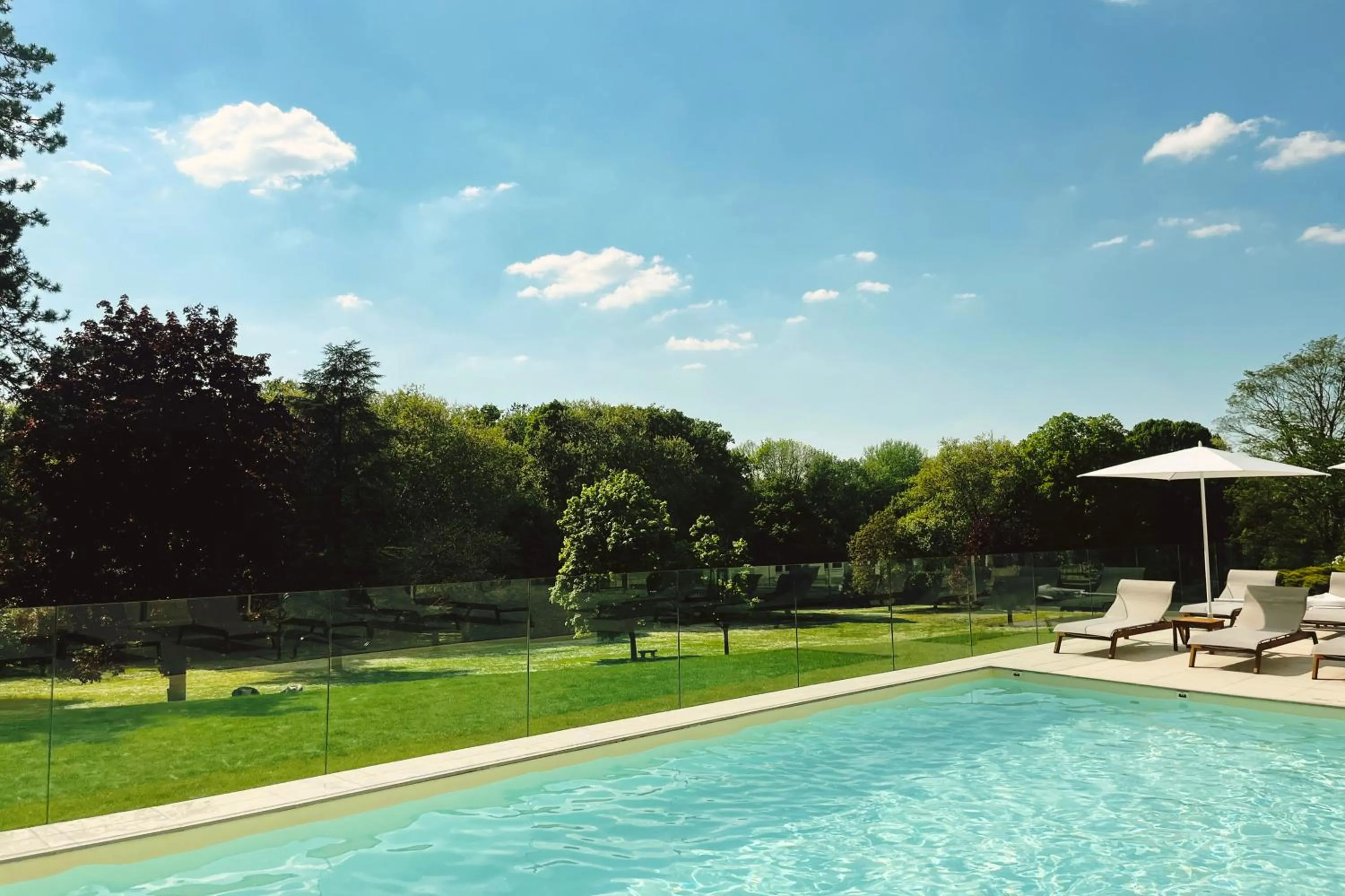 Swimming pool in Le Château de la Tour