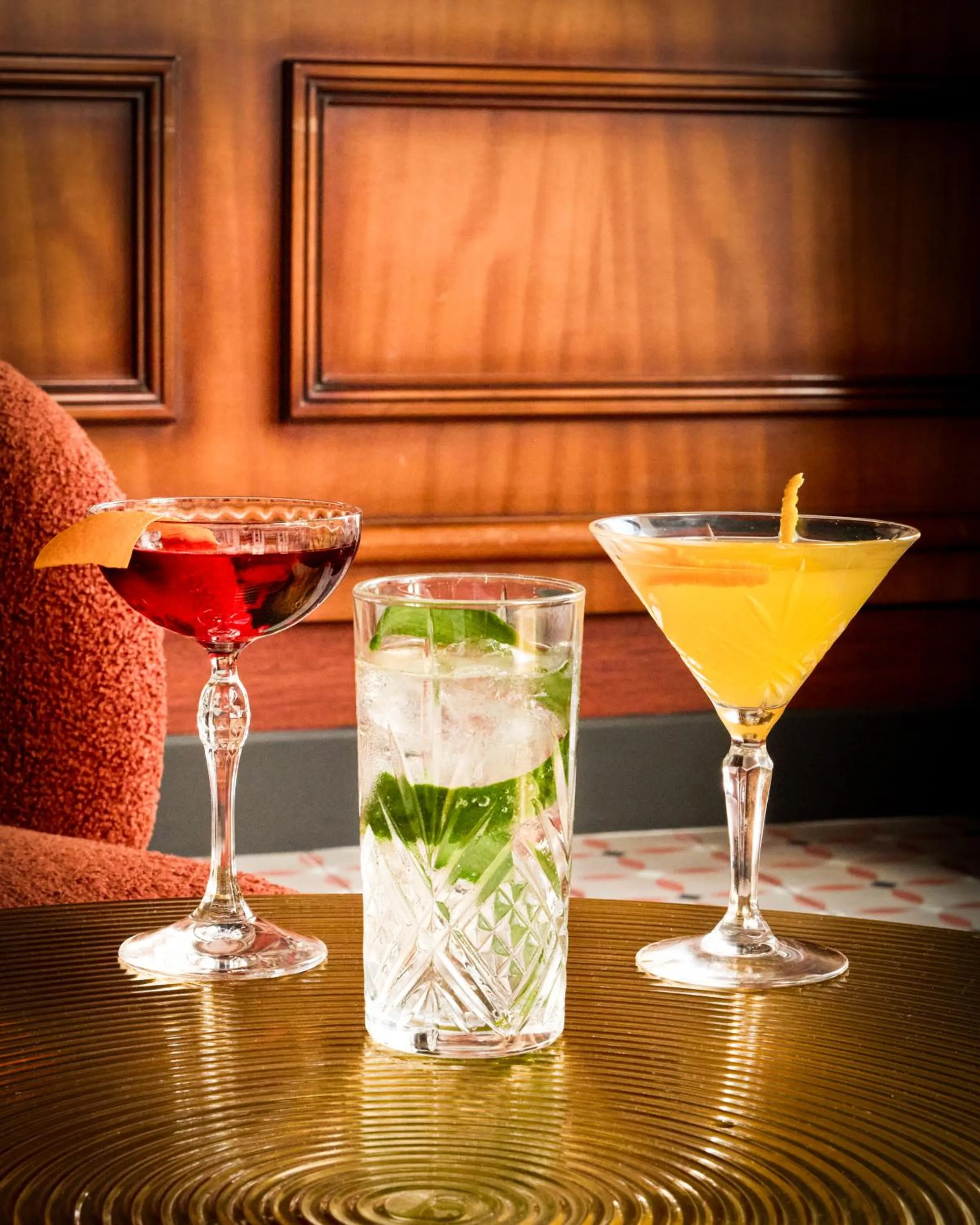 Lounge or bar in Le Château de la Tour