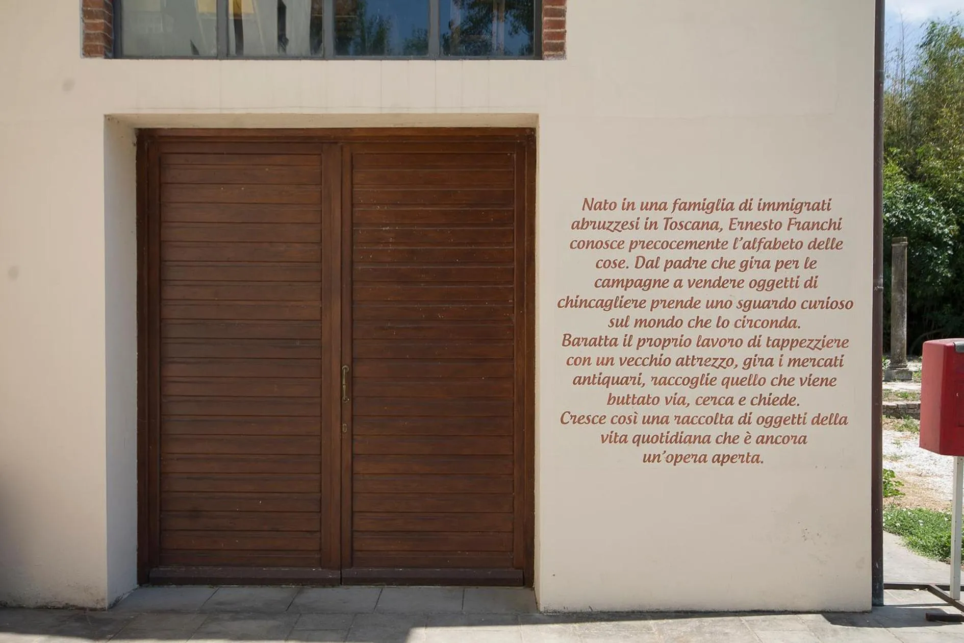 Facade/entrance in Casa di Zela