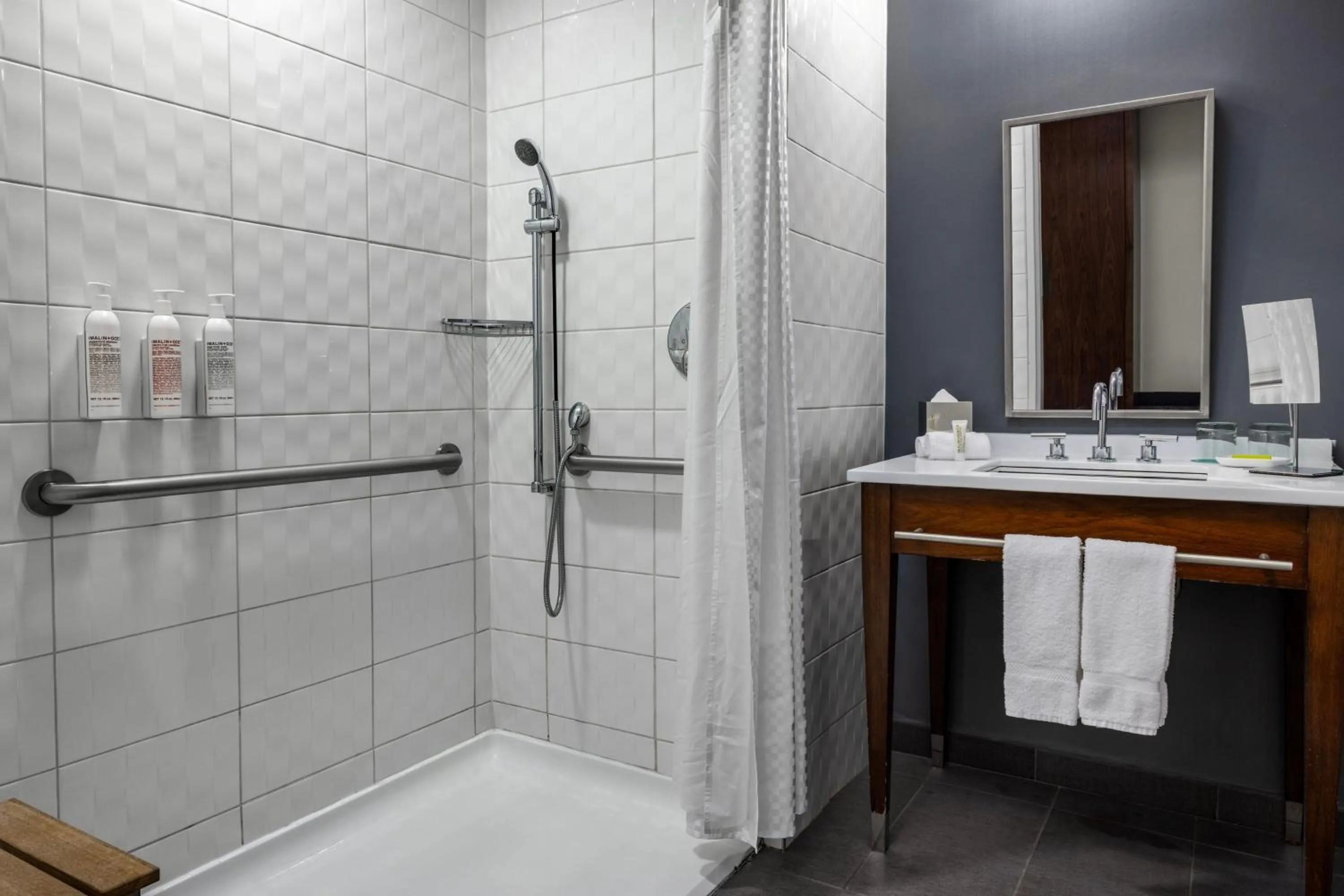 Bathroom in Le Meridien Atlanta Perimeter