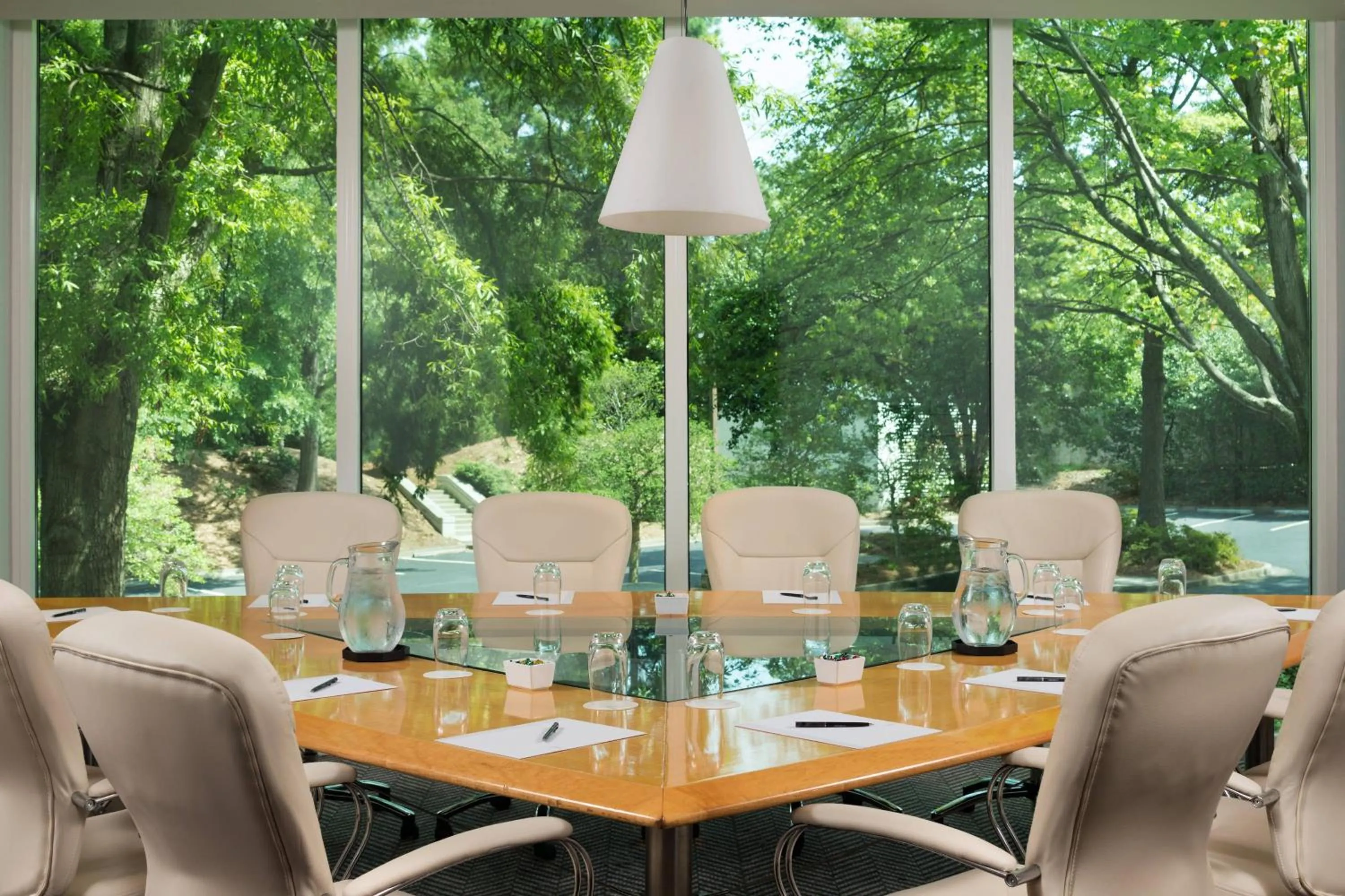 Meeting/conference room in Le Meridien Atlanta Perimeter