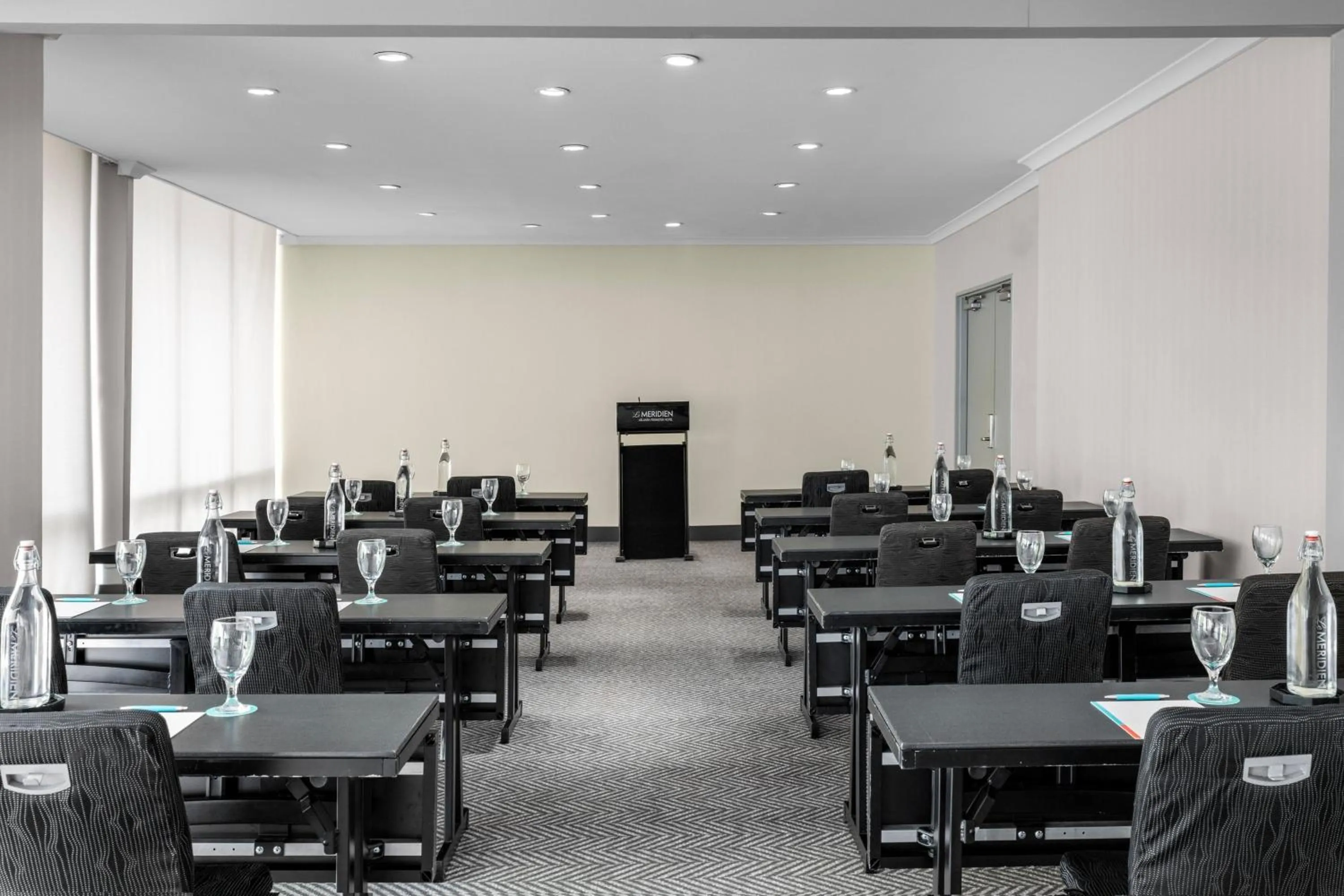 Meeting/conference room in Le Meridien Atlanta Perimeter