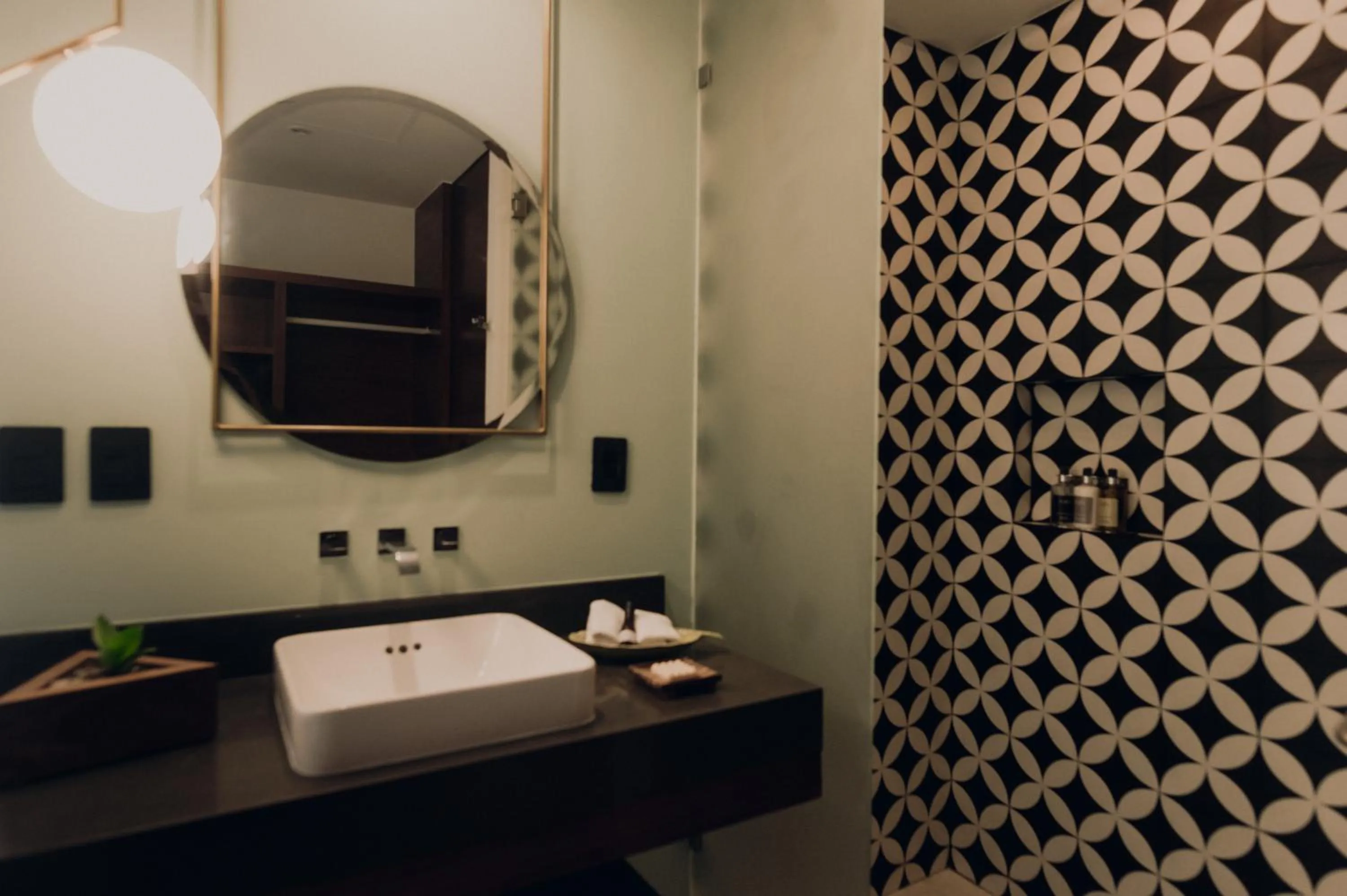 Bathroom in CALIXTA Hotel