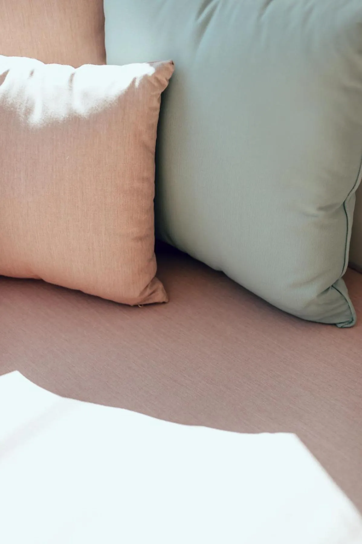 Living room, Bed in CALIXTA Hotel