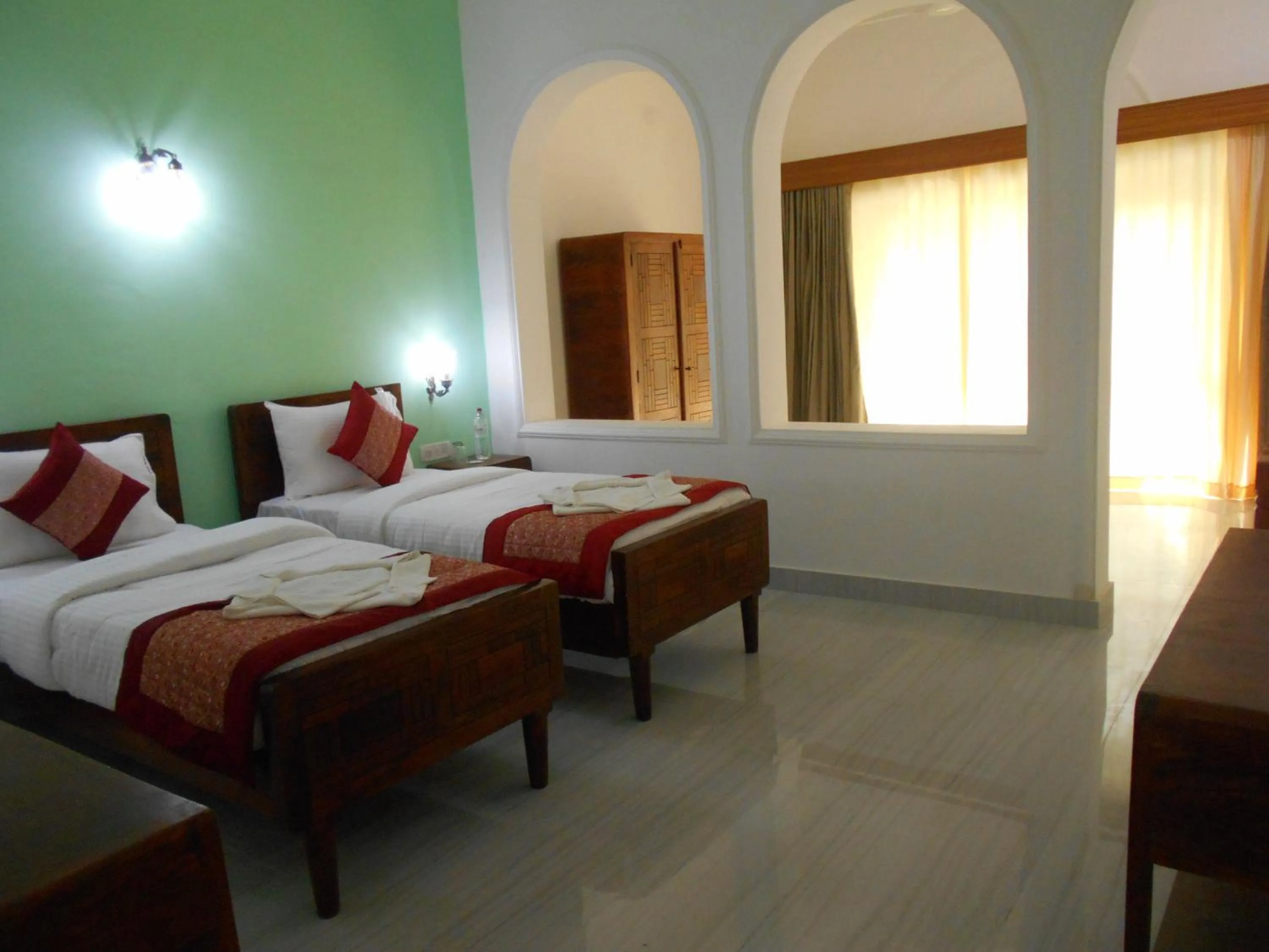 Bedroom, Bed in Hotel isabel Palace