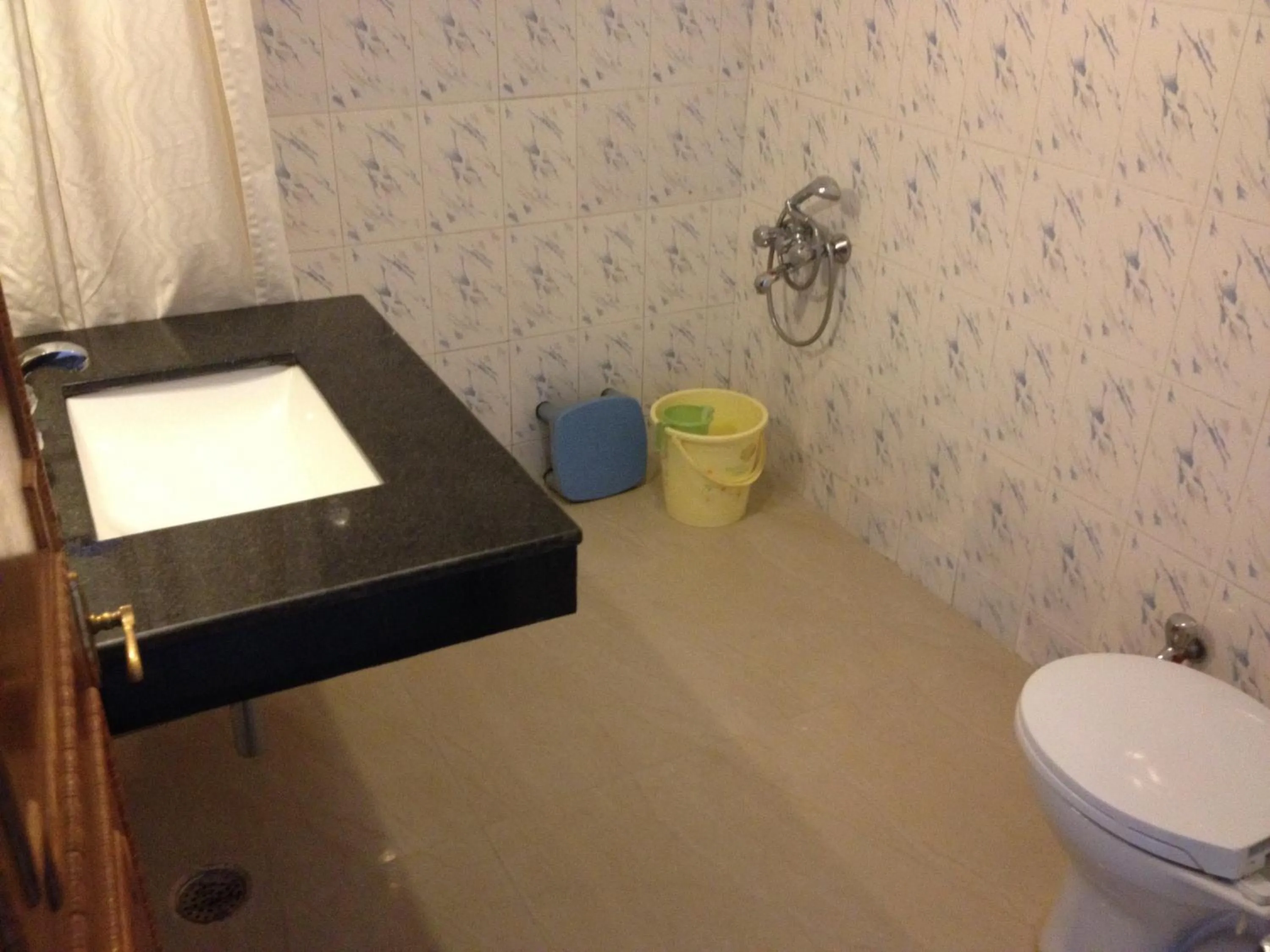 Bathroom in Hotel isabel Palace