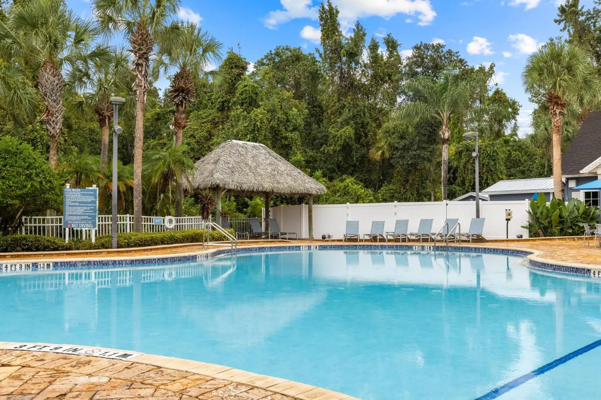 Swimming pool in Club Wyndham Cypress Palms