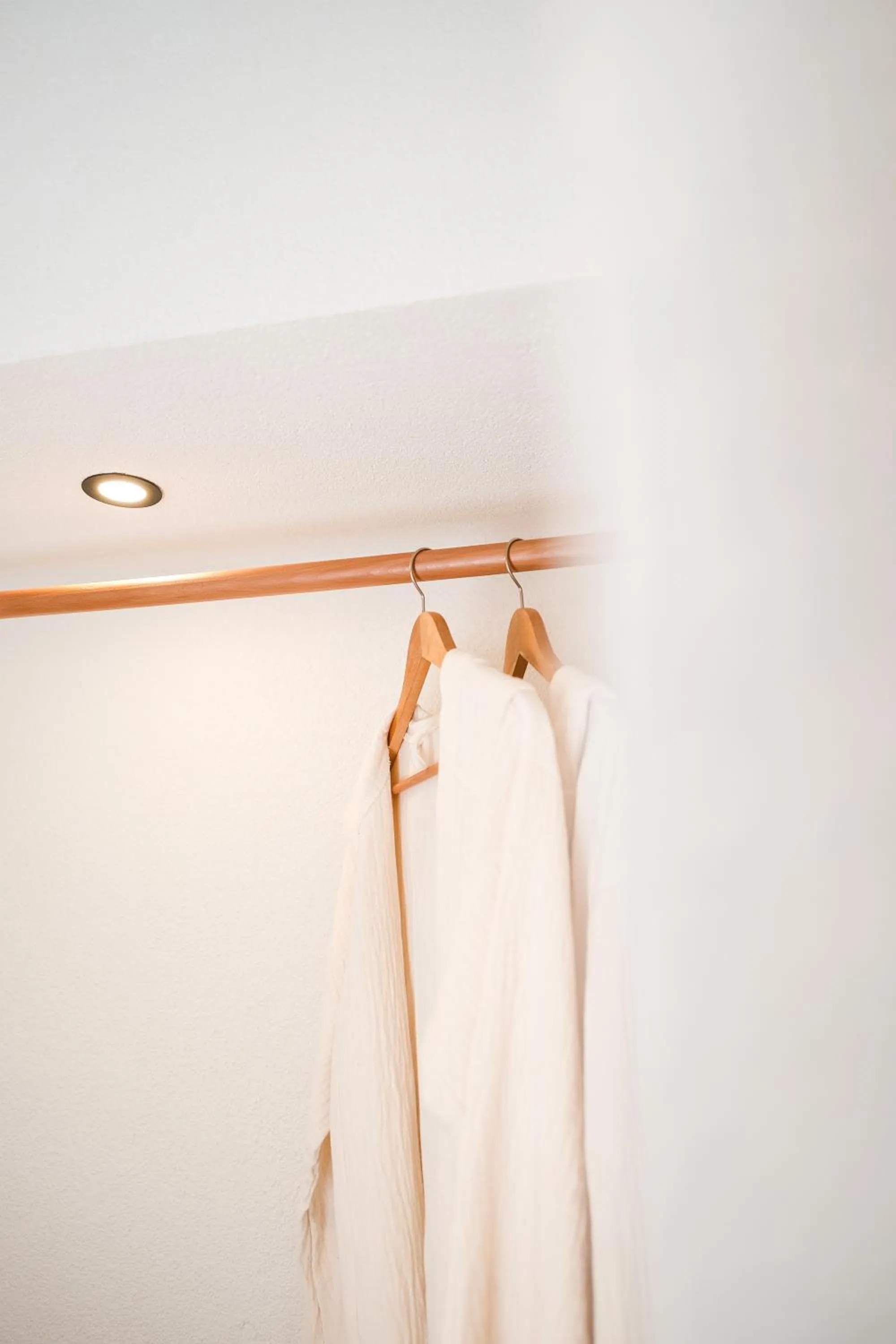 wardrobe in Derin Alacati