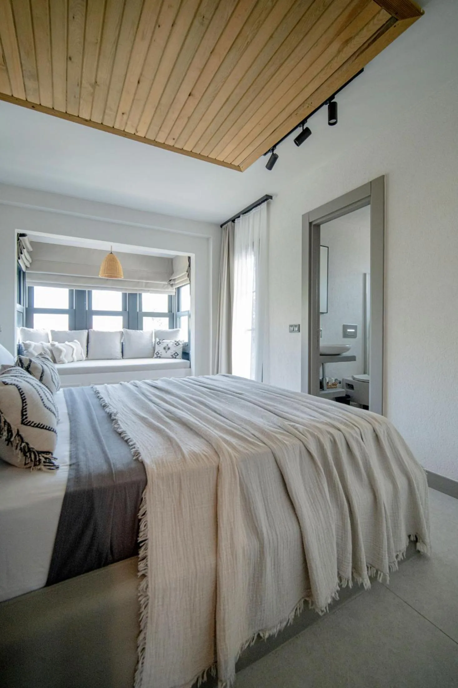 Bed in Derin Alacati
