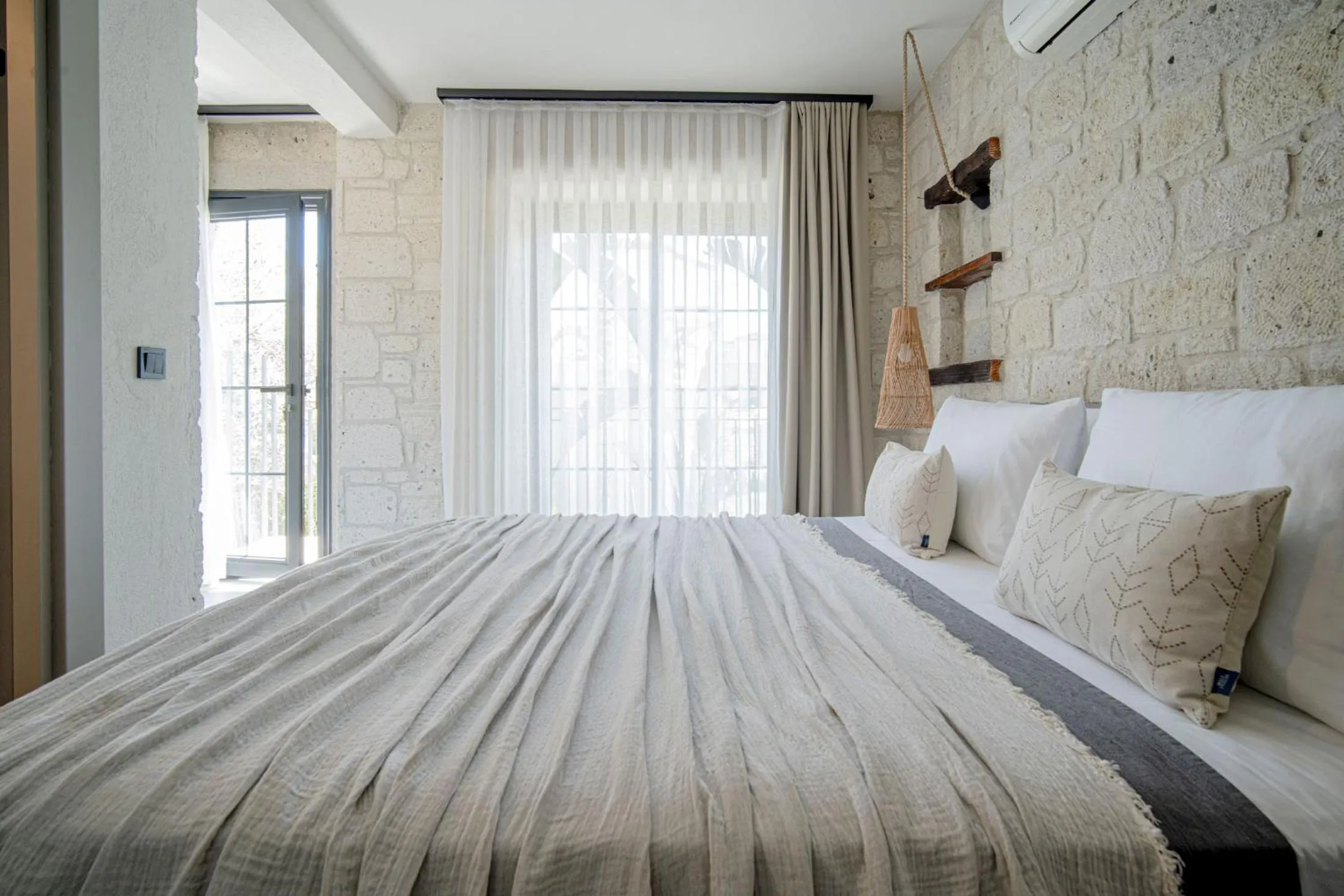 Bed in Derin Alacati