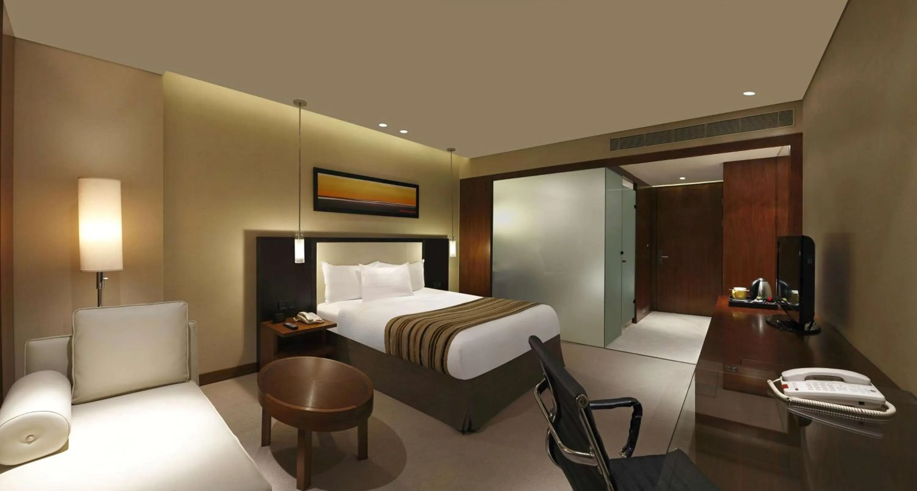 Bedroom, Bed in DoubleTree by Hilton-Pune Chinchwad