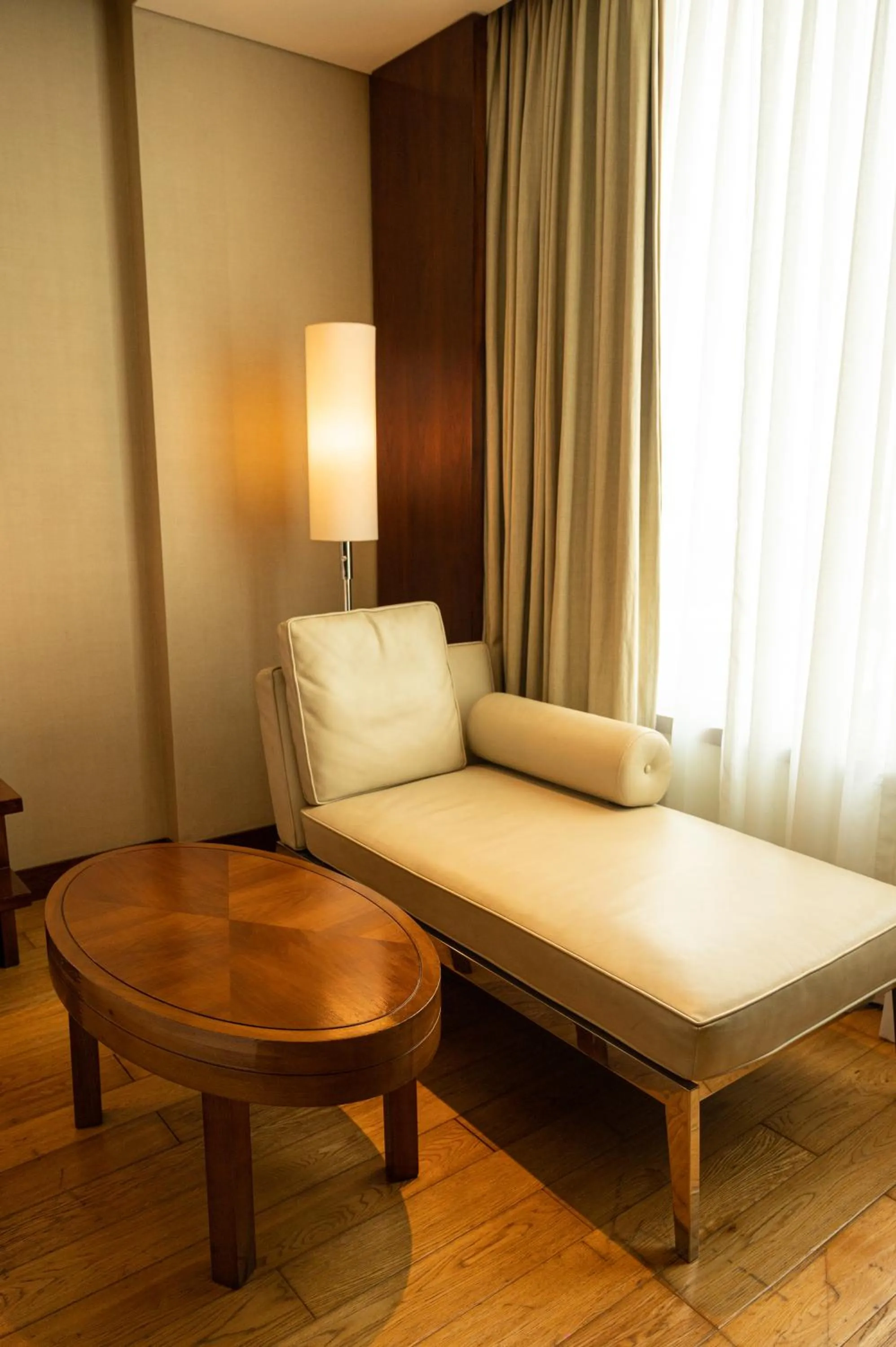 Seating area in DoubleTree by Hilton-Pune Chinchwad