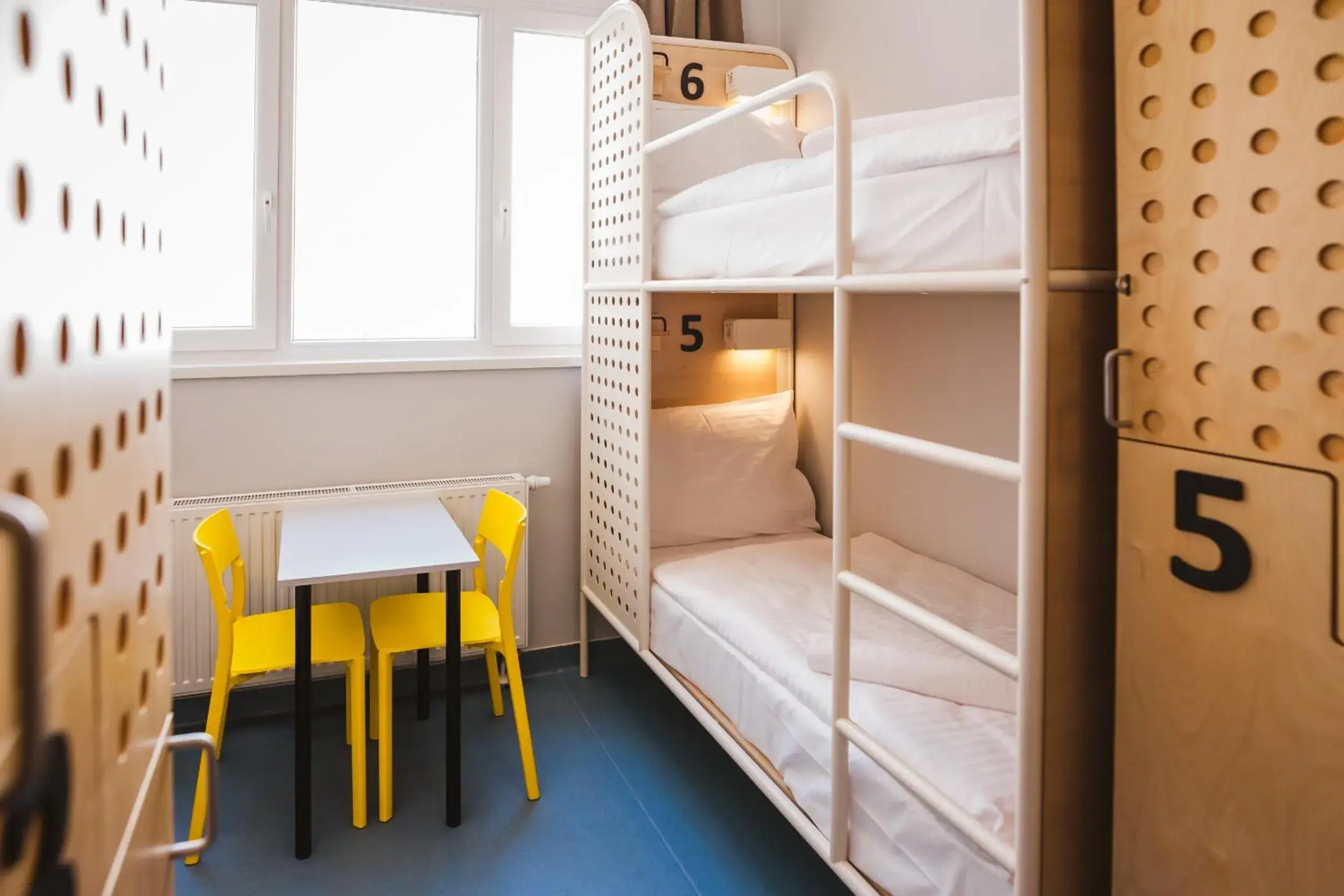 Bed in 6-Bed Mixed Dormitory Room in Maverick Athenaeum Bed in 6-Bed Mixed Dormitory Room in Maverick Athenaeum