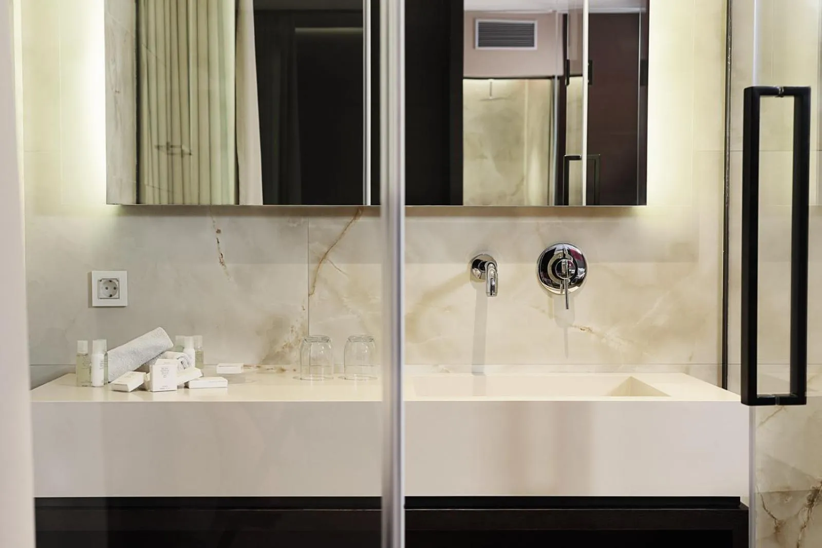 Bathroom in Maccani Black Luxury Suites