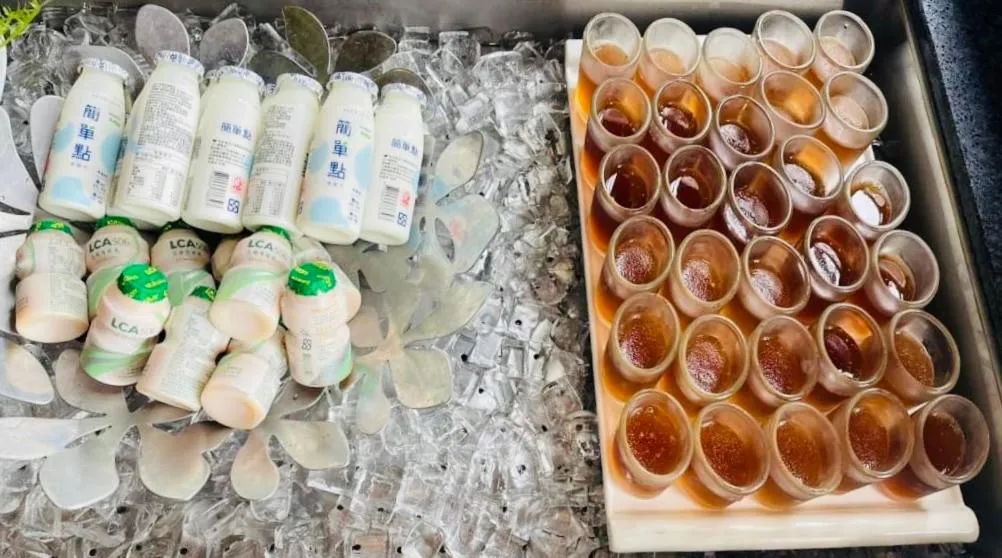 Breakfast in River Forest Leisure Farm