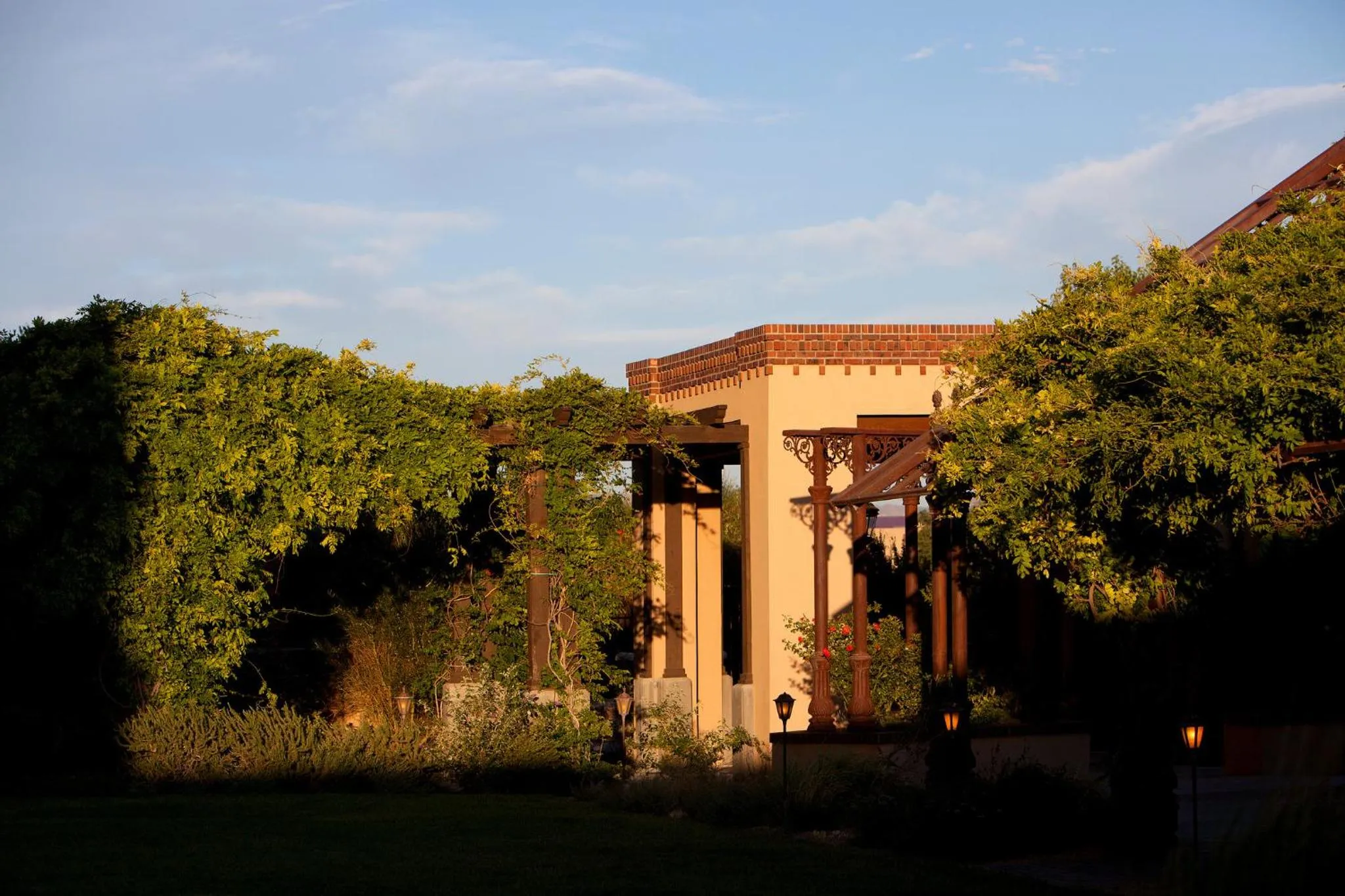 Facade/entrance in Hotel Albuquerque At Old Town