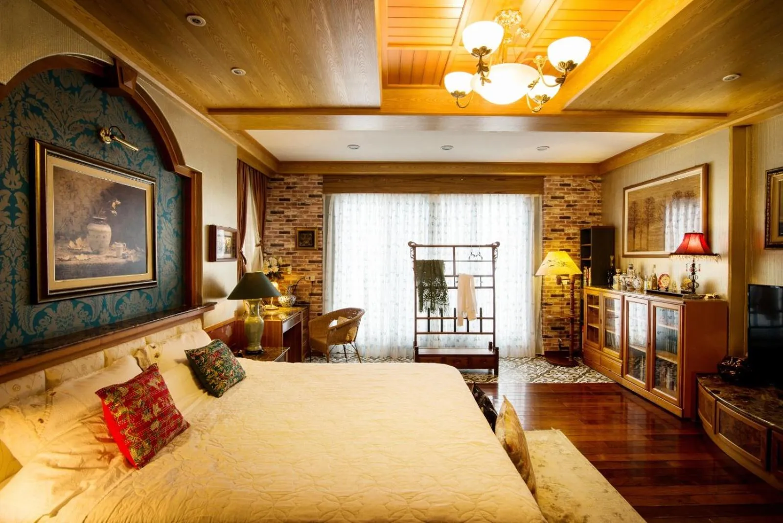 Bed in The Dew B&B 晨露庄 民宿