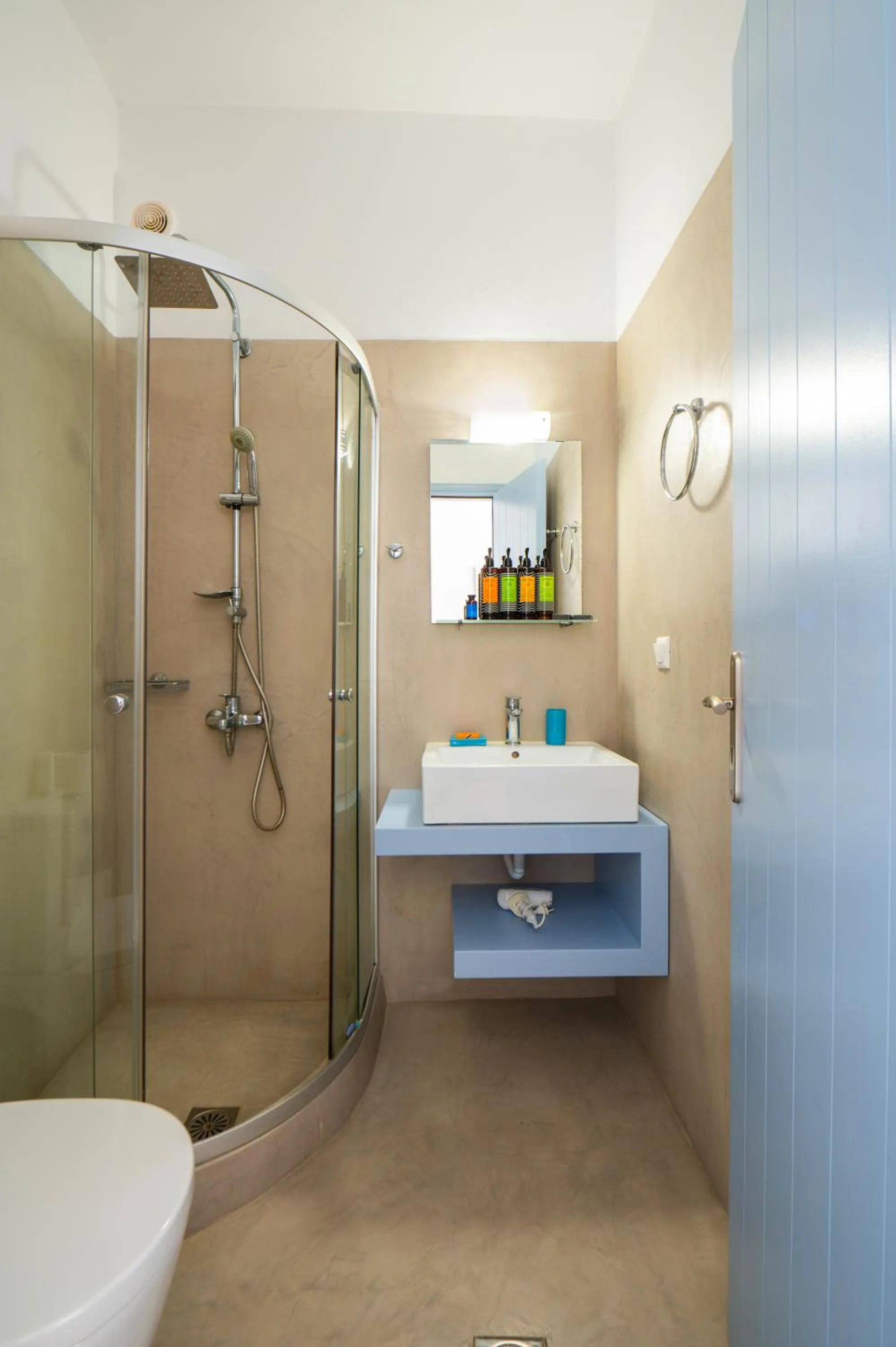 Shower in Kallichoron Art Boutique Hotel