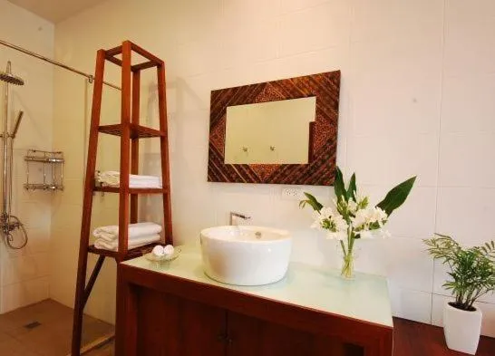 Bathroom in March 3 B&B Yilan