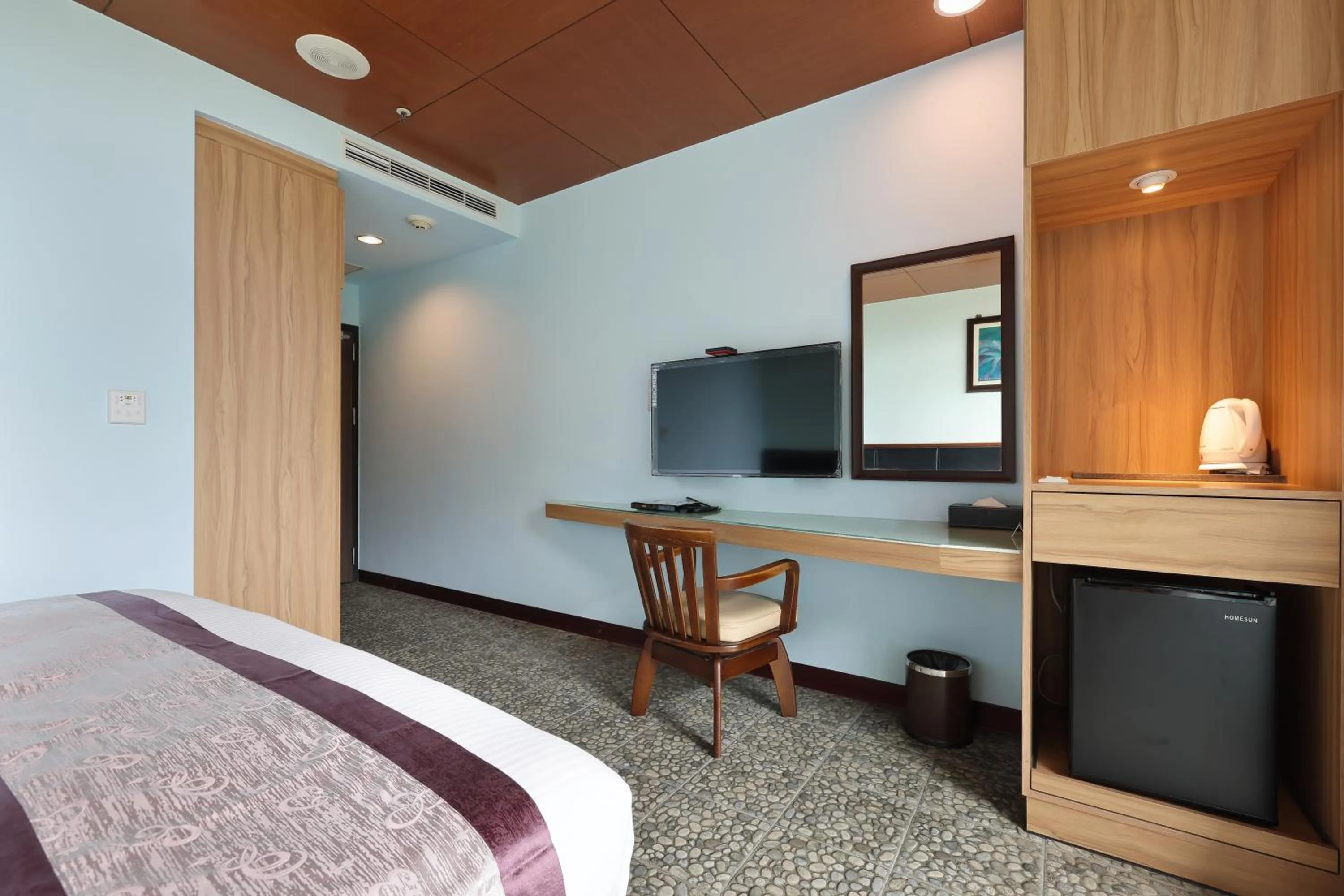 Photo of the whole room, Bed in Shante Hotel Shitou