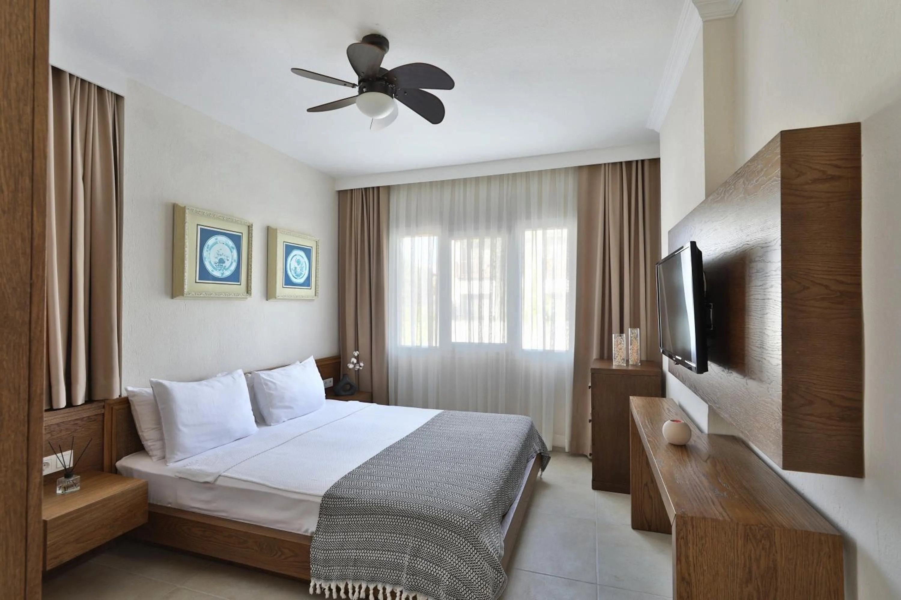 Bed in Lavinya Otel