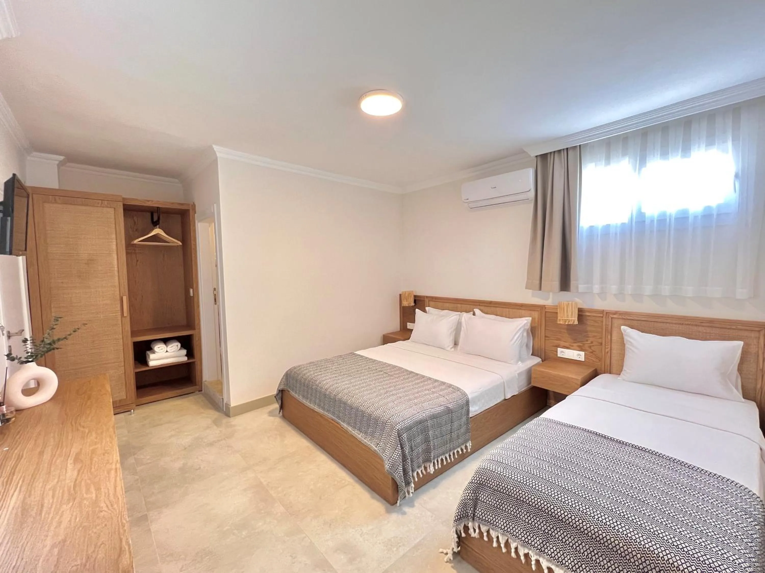 Bed in Lavinya Otel