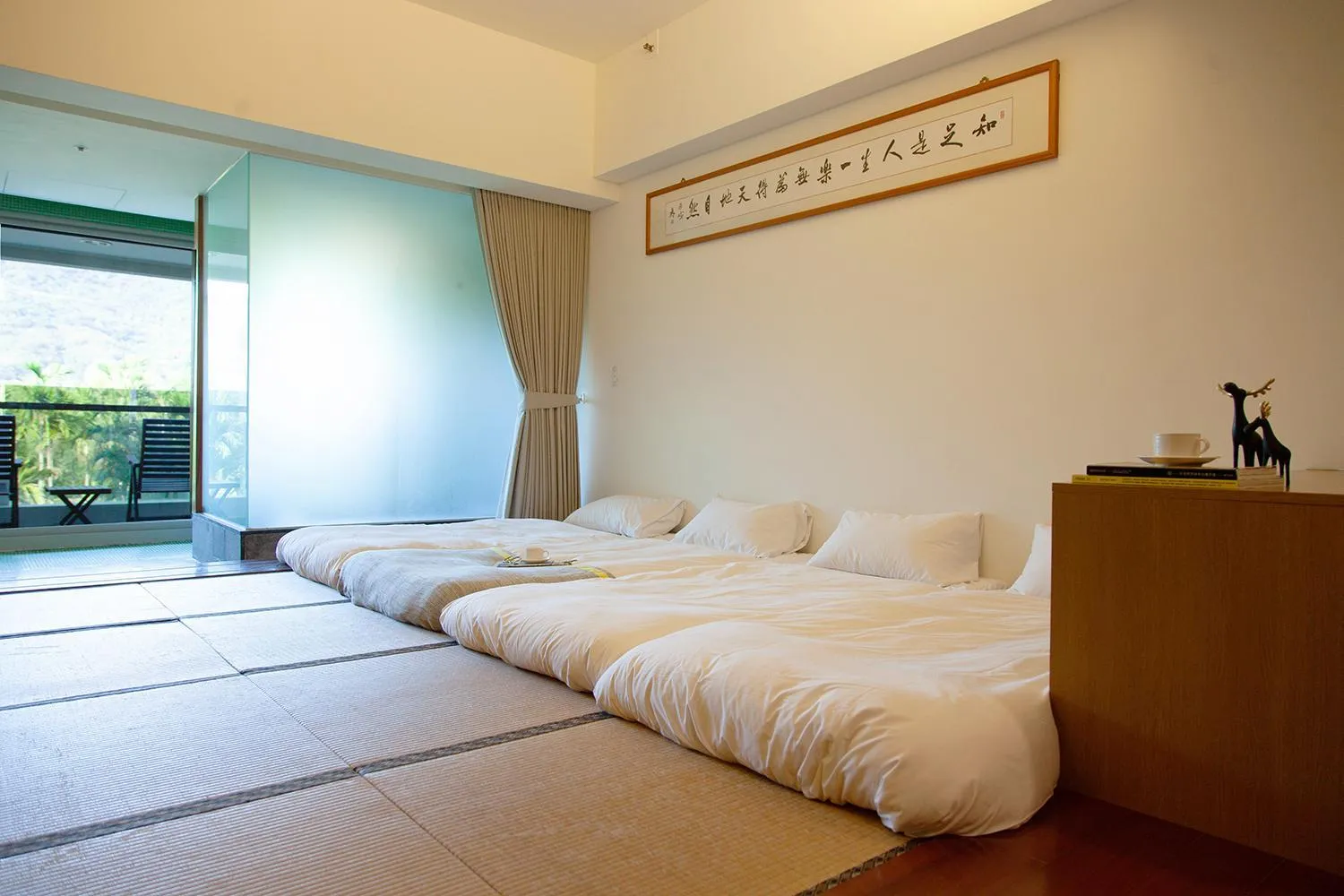 Bed in Luminous Hot Spring Resort & SPA