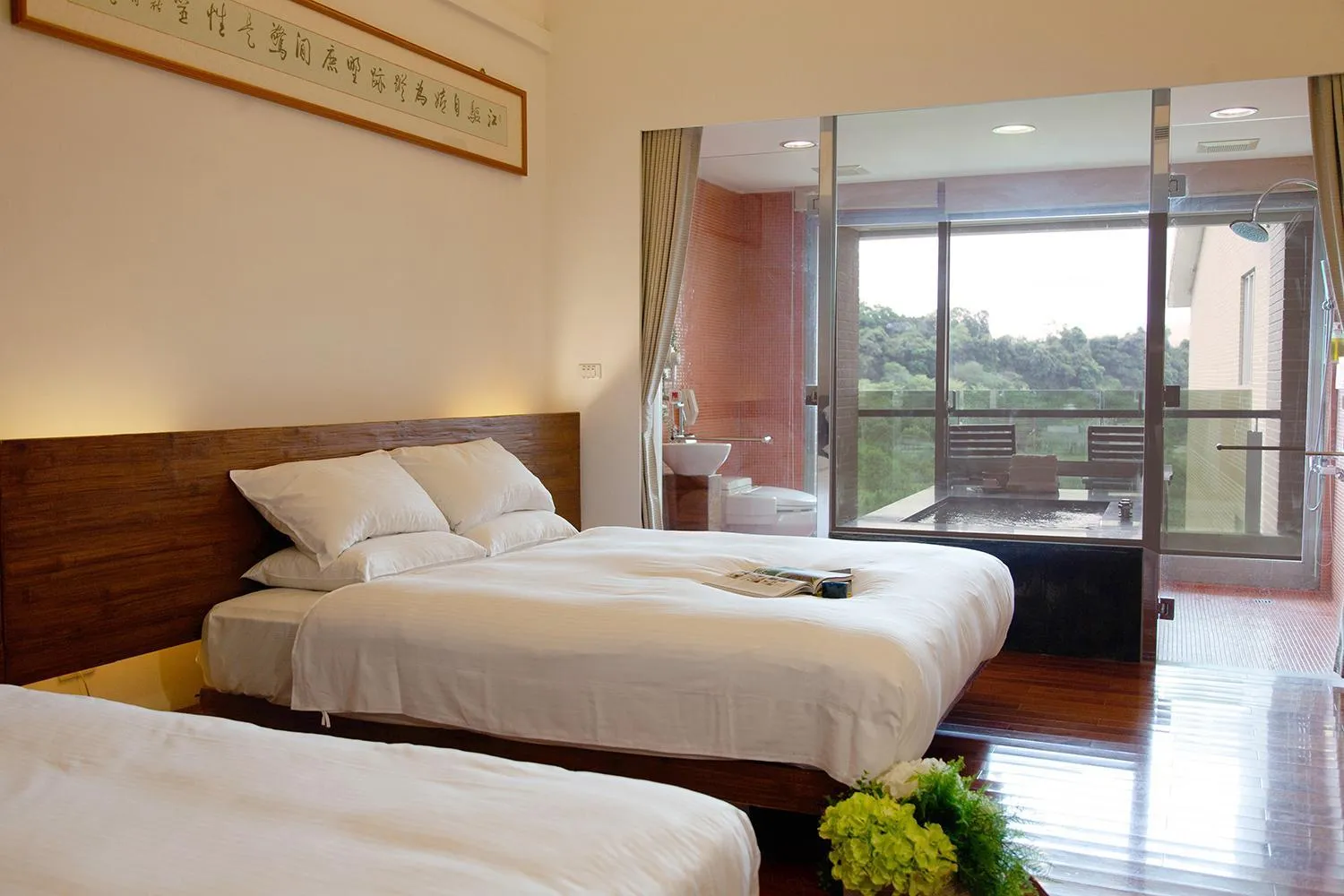 Bed in Luminous Hot Spring Resort & SPA